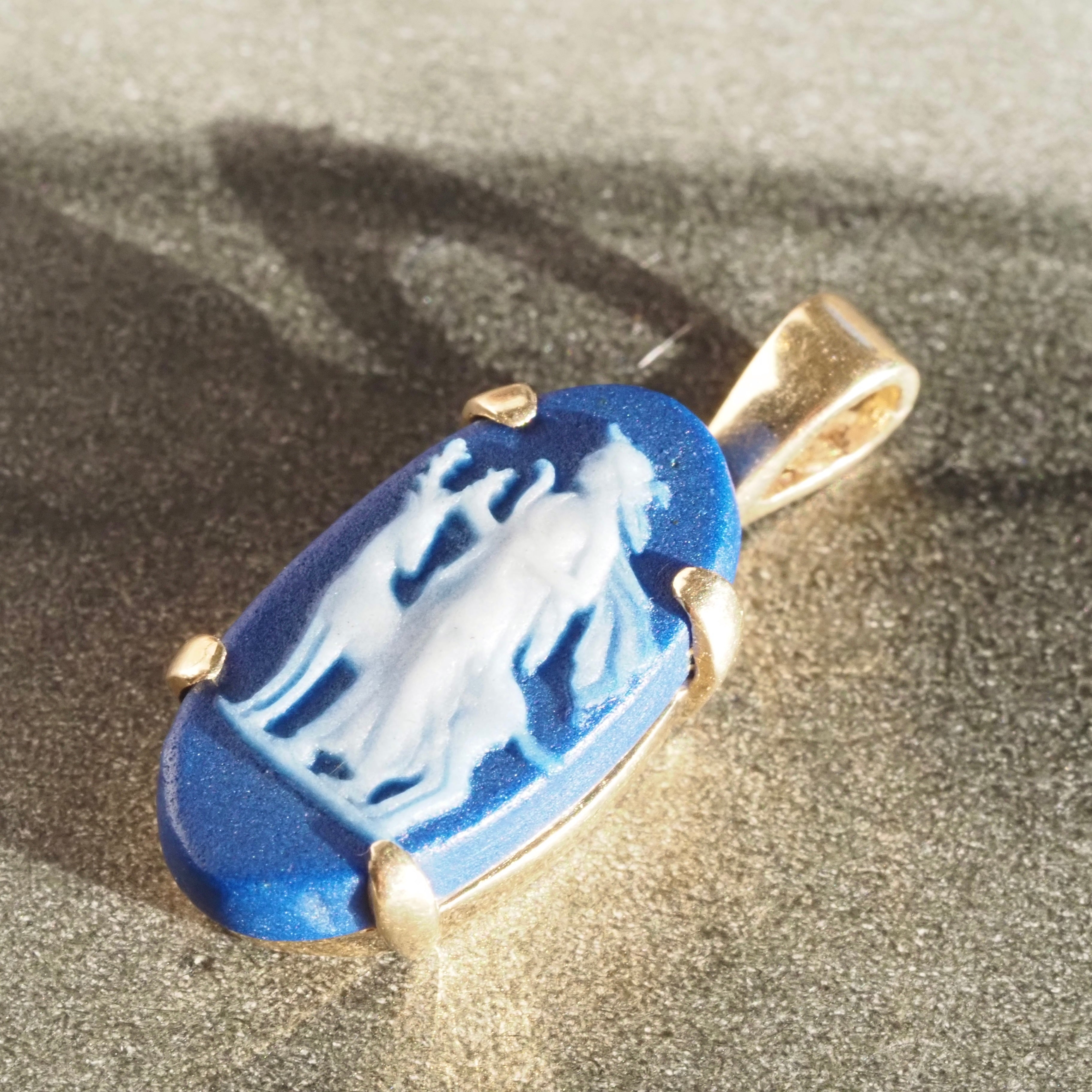 Vintage Diana & Stag Cameo 14k Gold Pendant