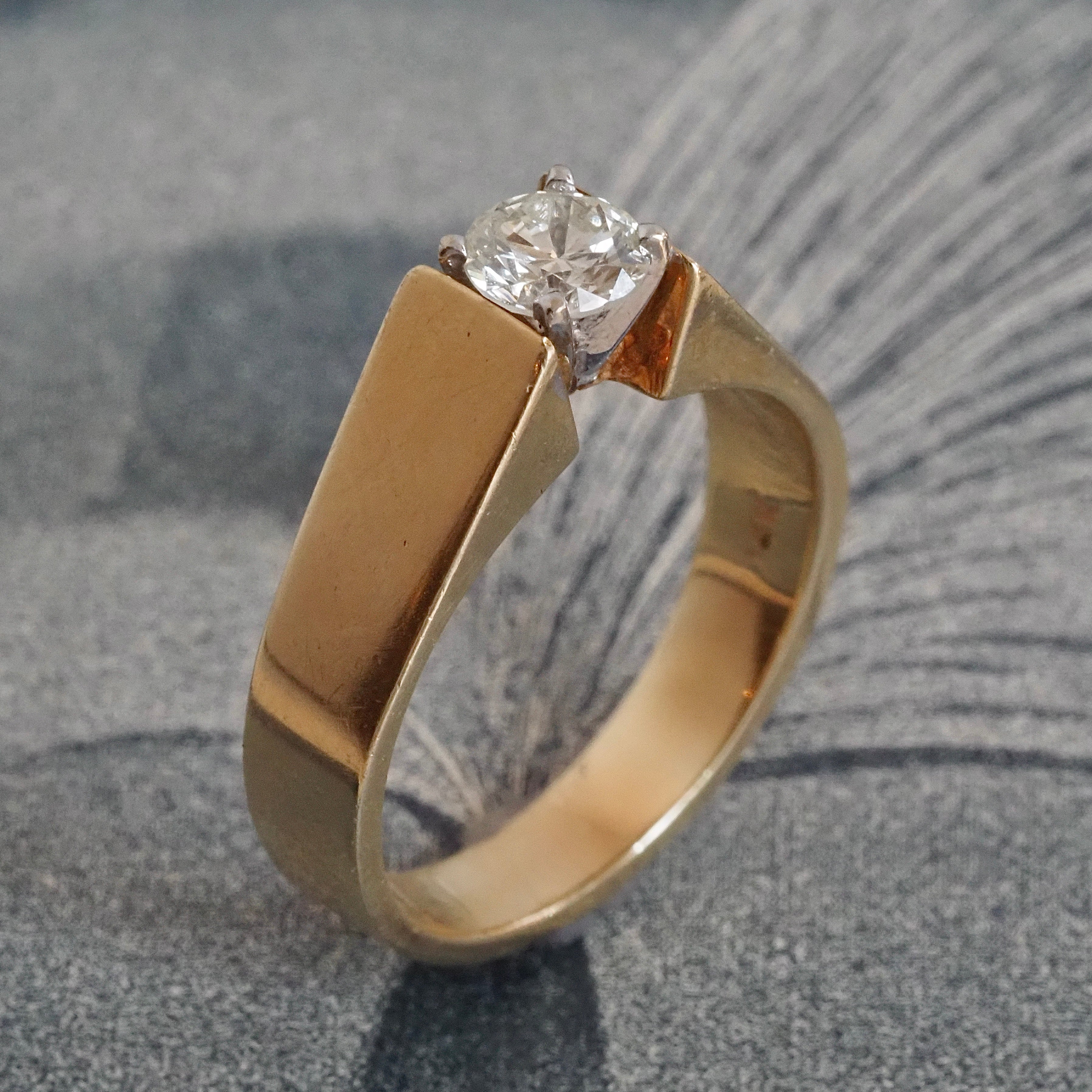 Vintage Modernist 14k Gold Diamond Solitaire Engagement Ring