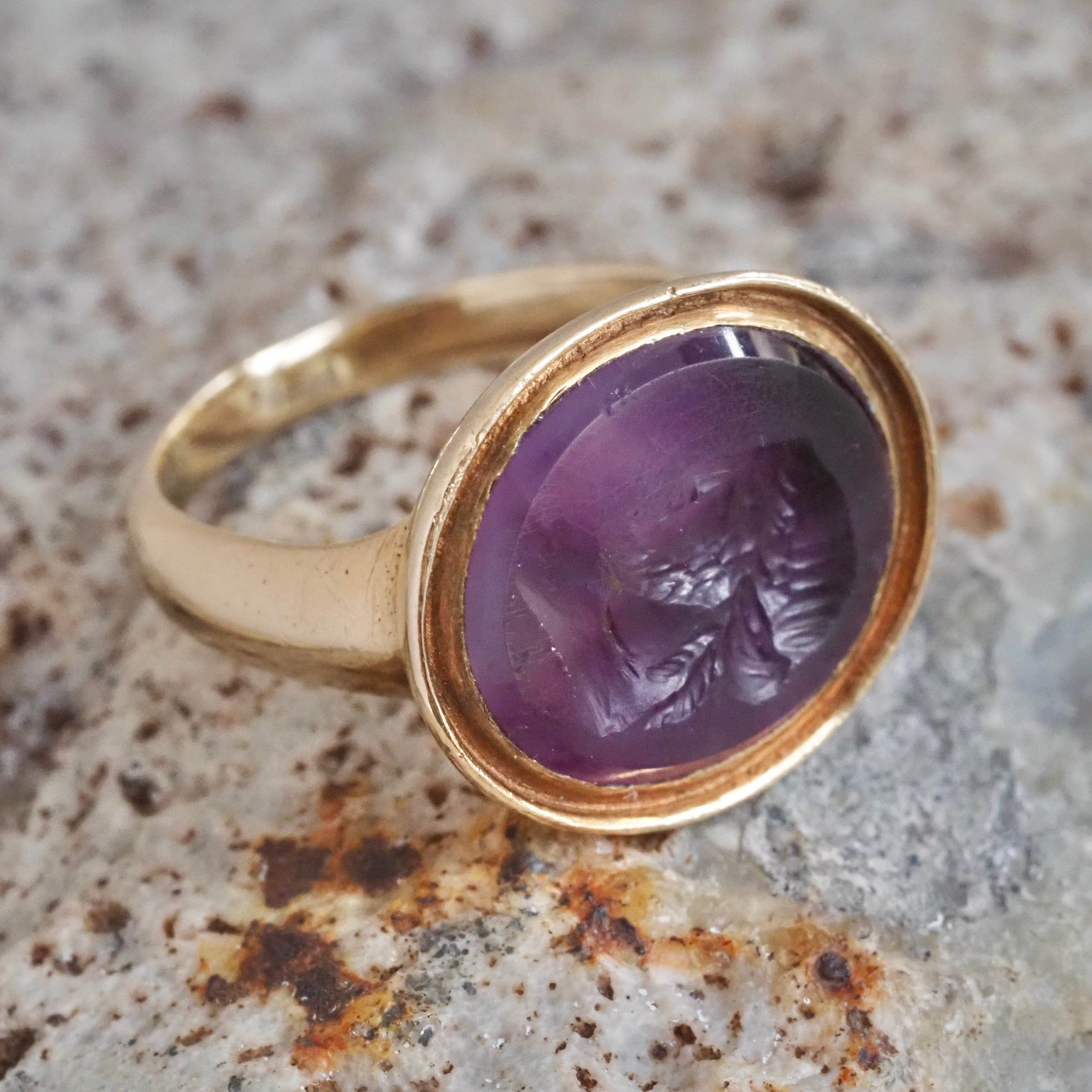 Antique Amethyst Zeus Intaglio in Vintage English 9k Gold Ring
