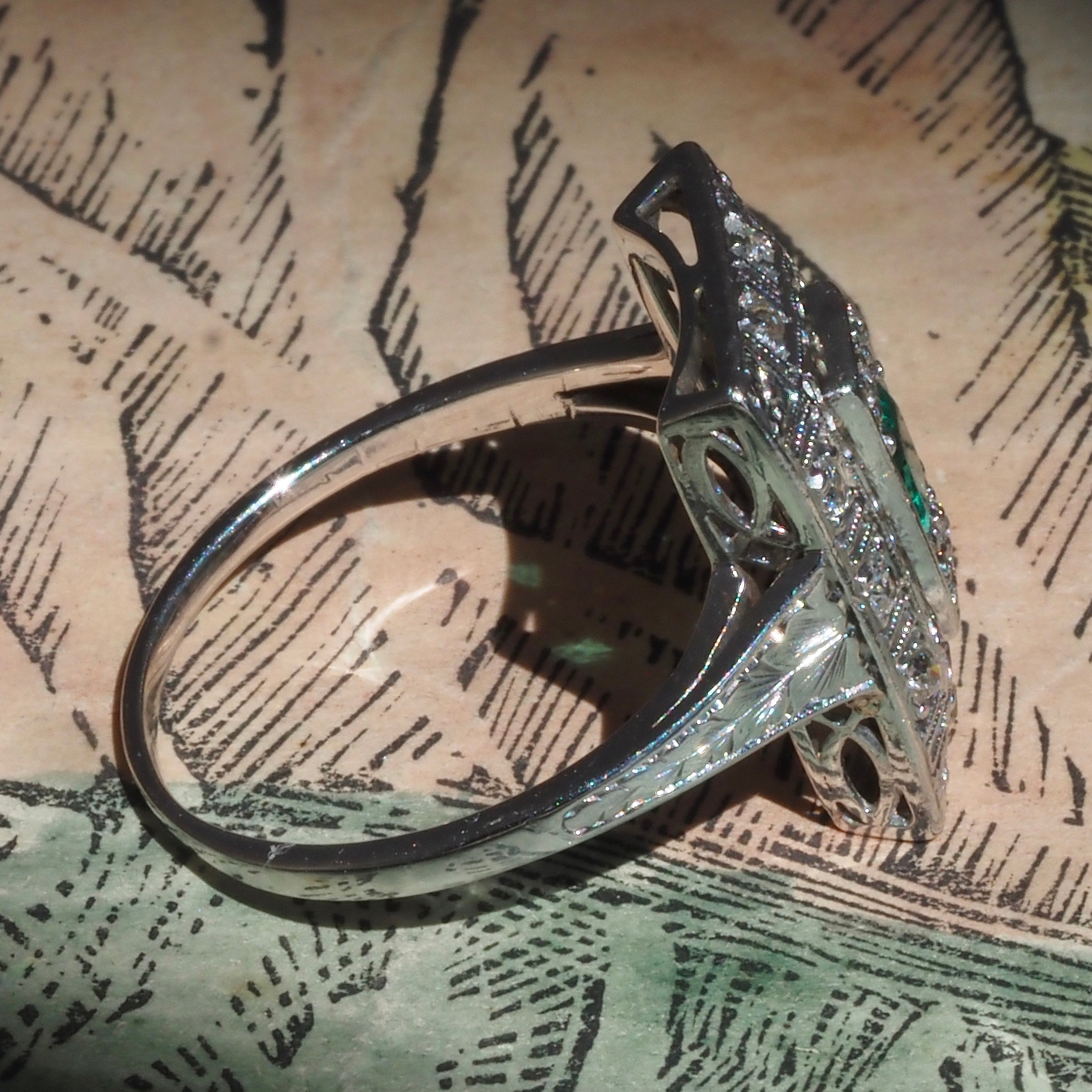Antique Art Deco Emerald and Diamond 14K White Gold Ring