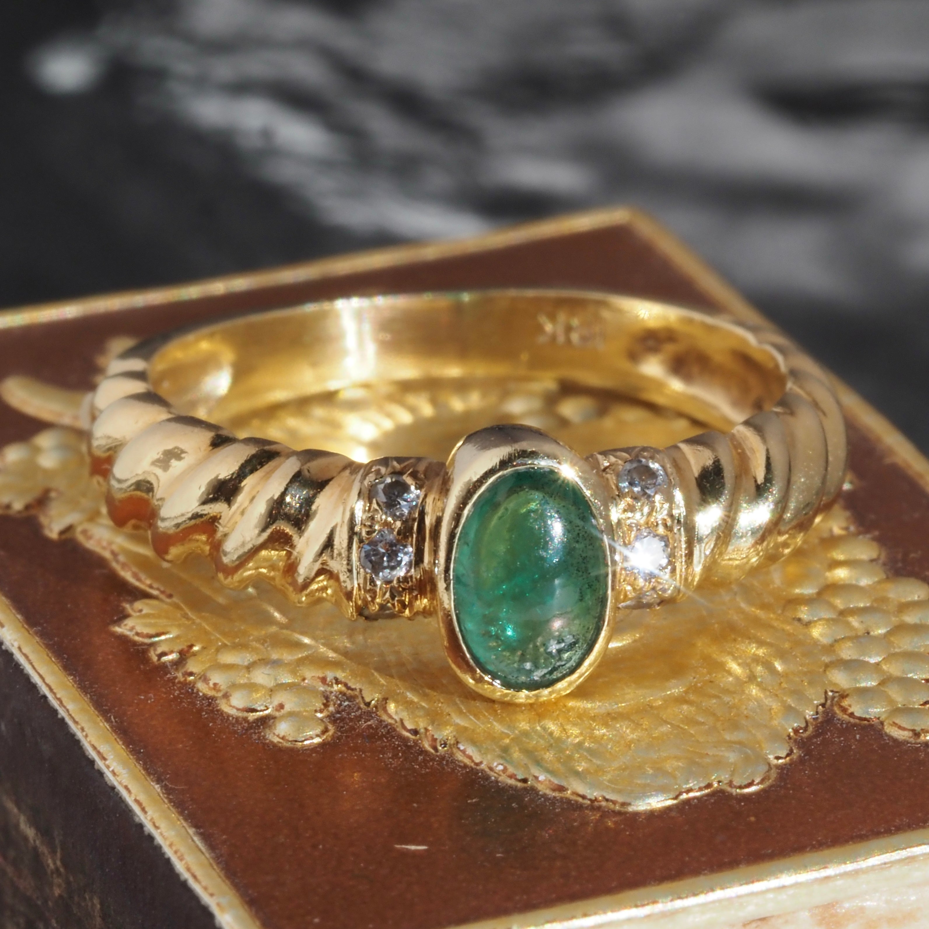 Vintage Twisty Emerald and Diamond 18k Gold Ring