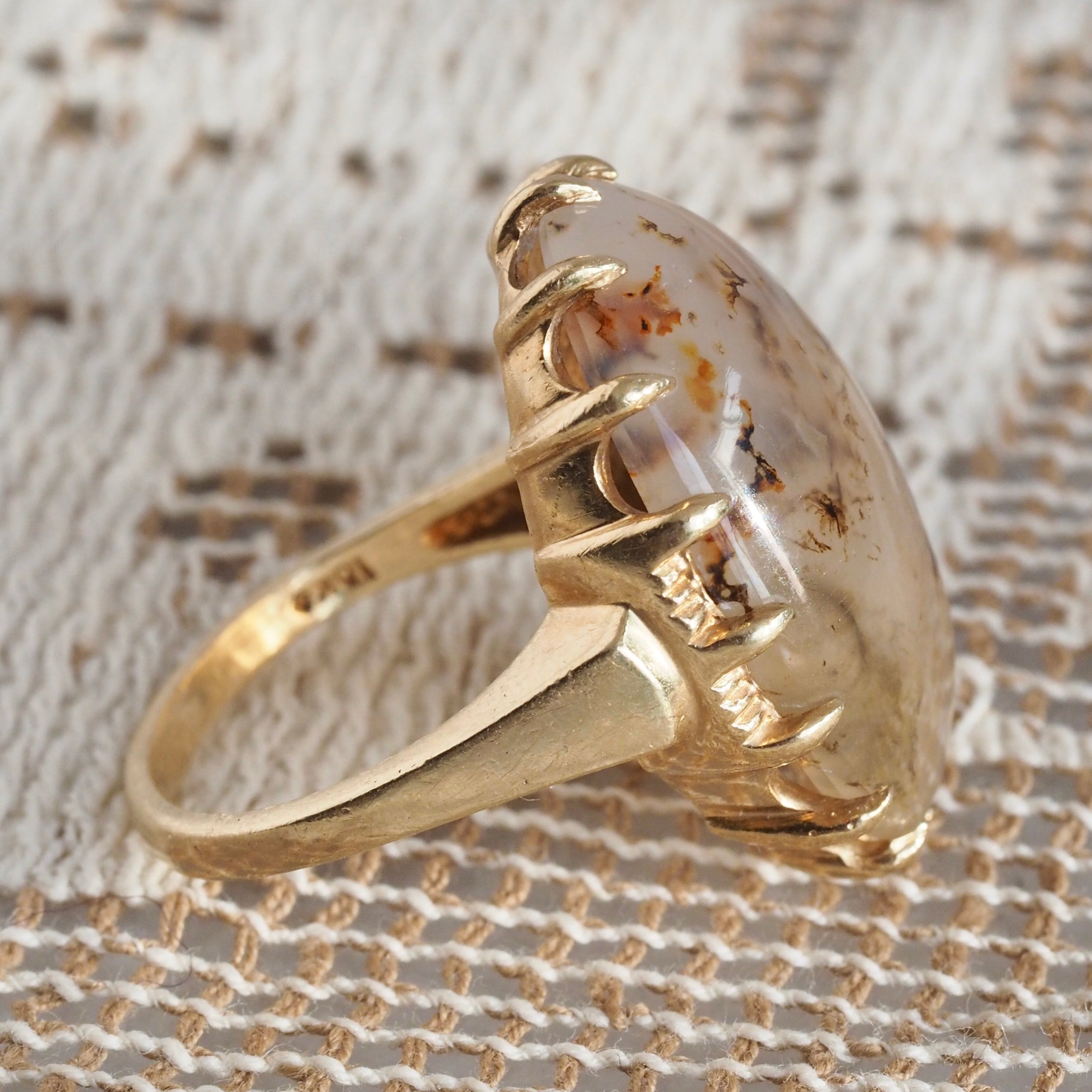 Mid-Century Modern 10k Gold Agate Ring