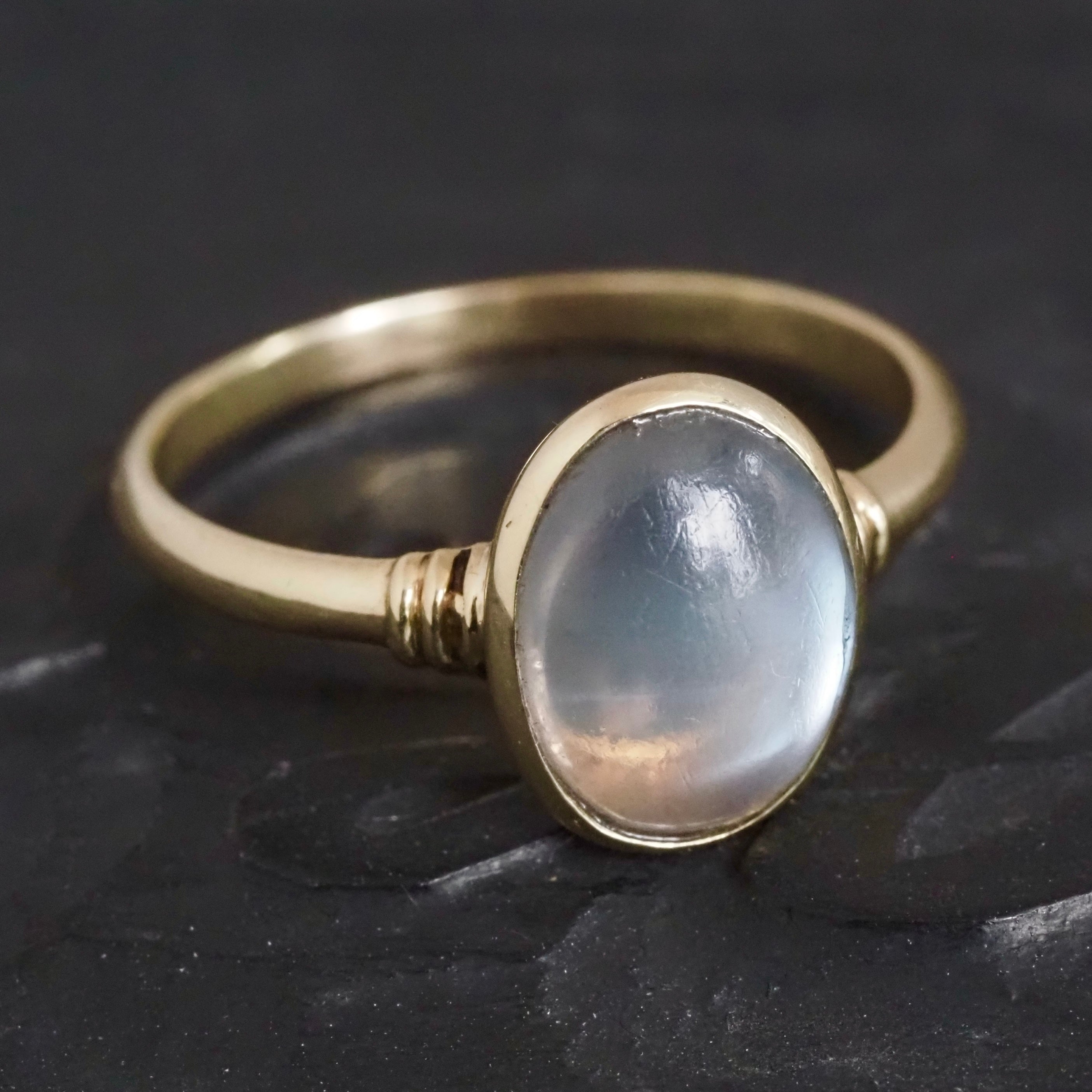 Antique Art Deco 14k Gold Oval Bezel Set Moonstone Ring