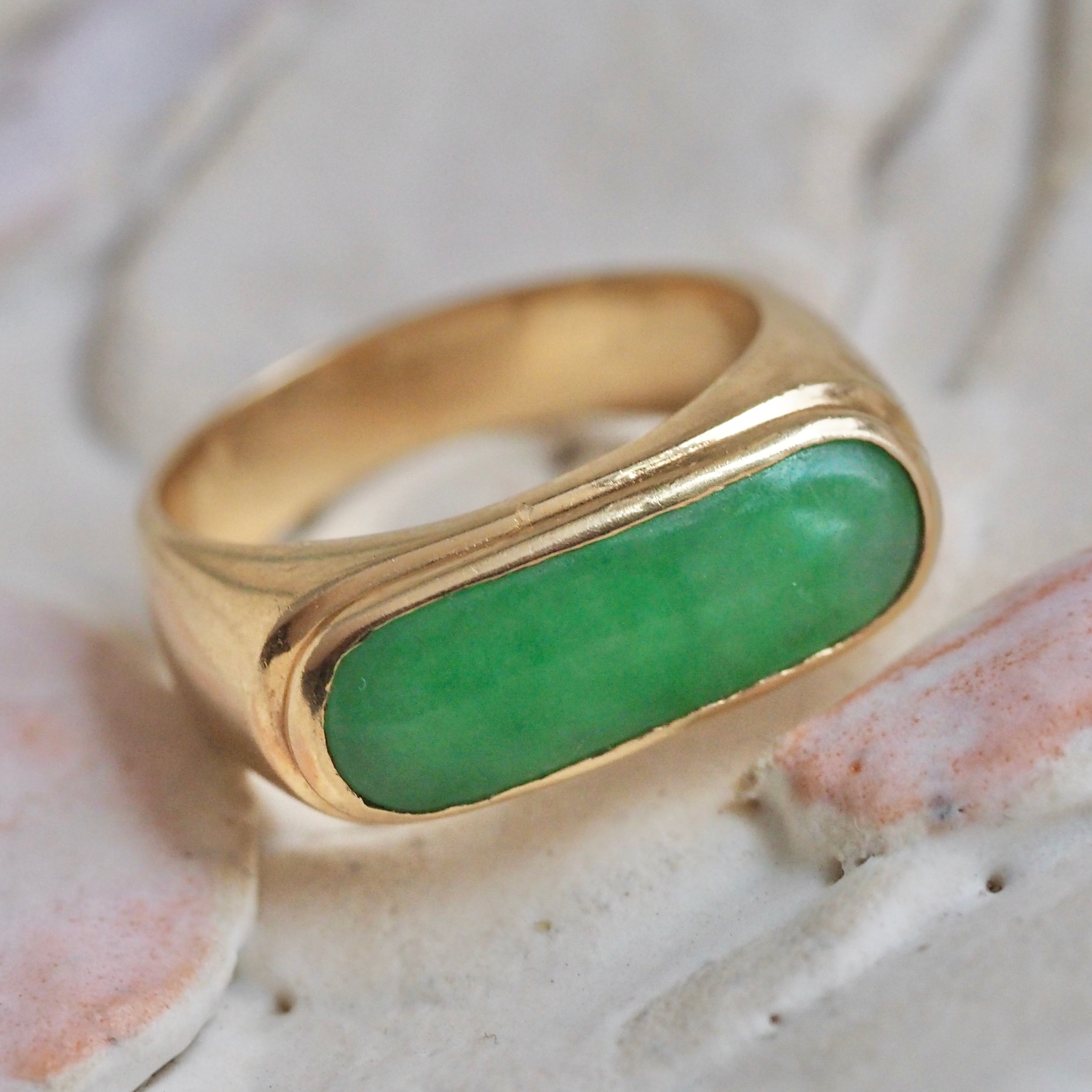 Vintage 14k Gold Jade Saddle Ring