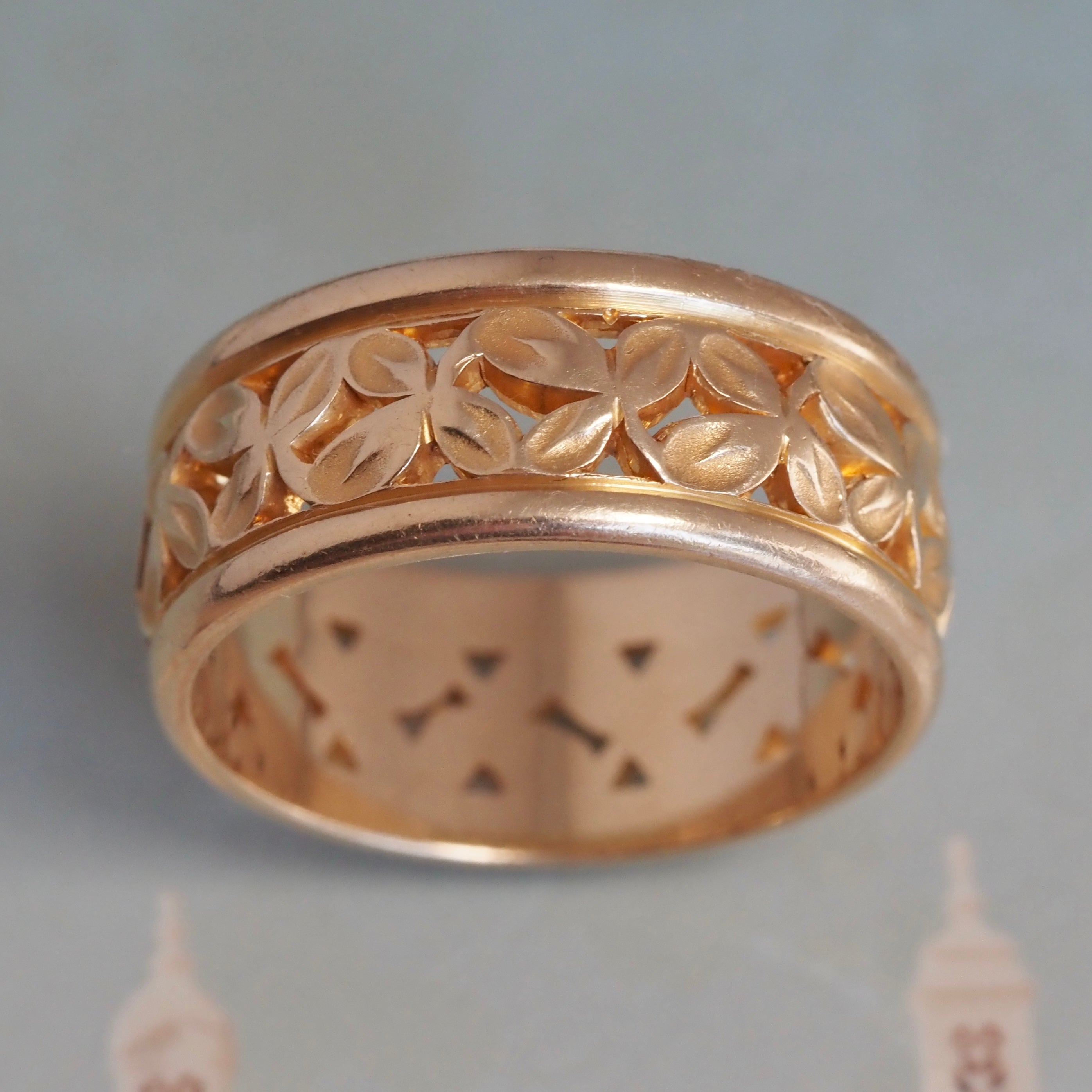 Antique 14k Gold Floral Wide Band