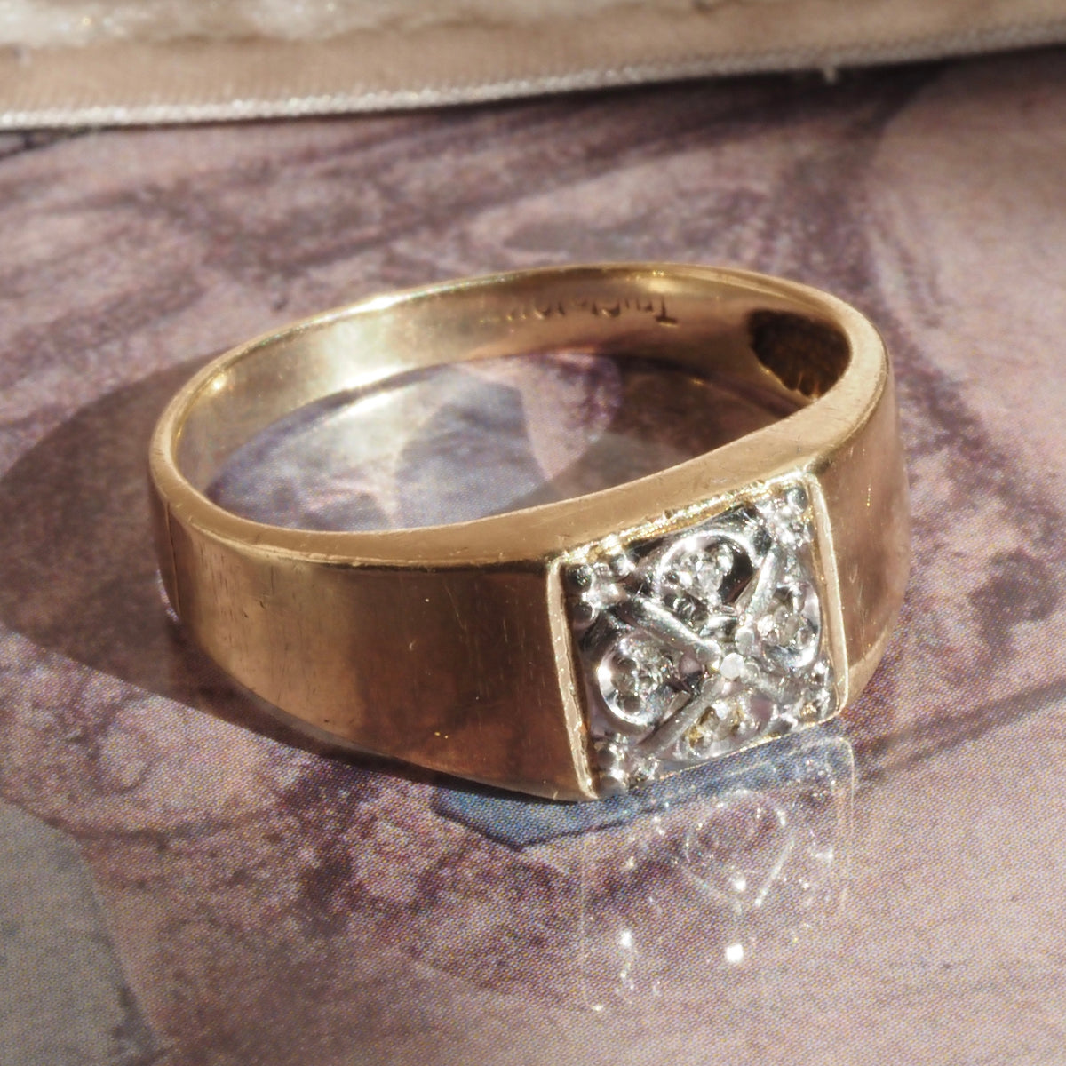 Vintage Floral Domed Diamond 10k Gold Ring