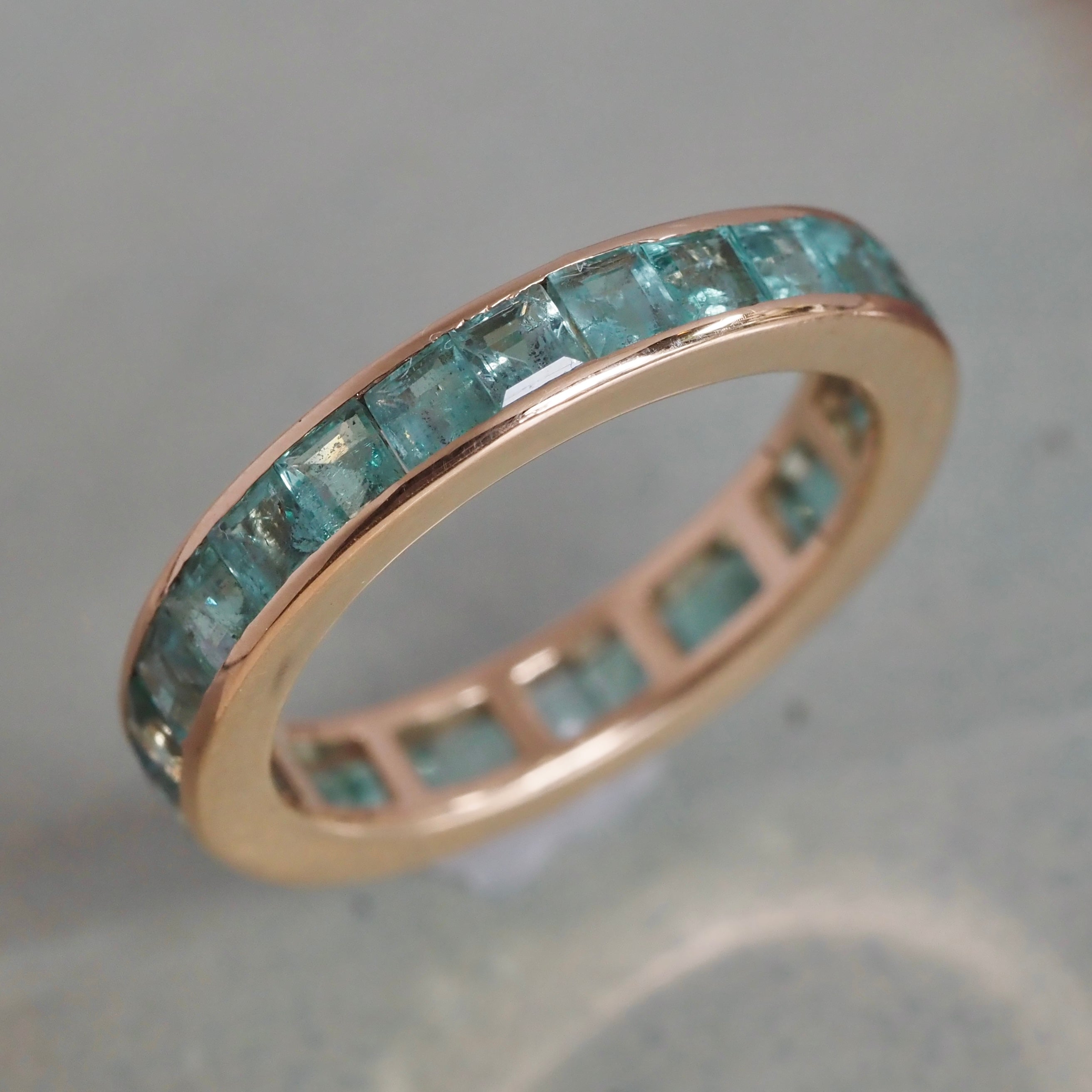 Vintage 14k Gold Emerald Eternity Band