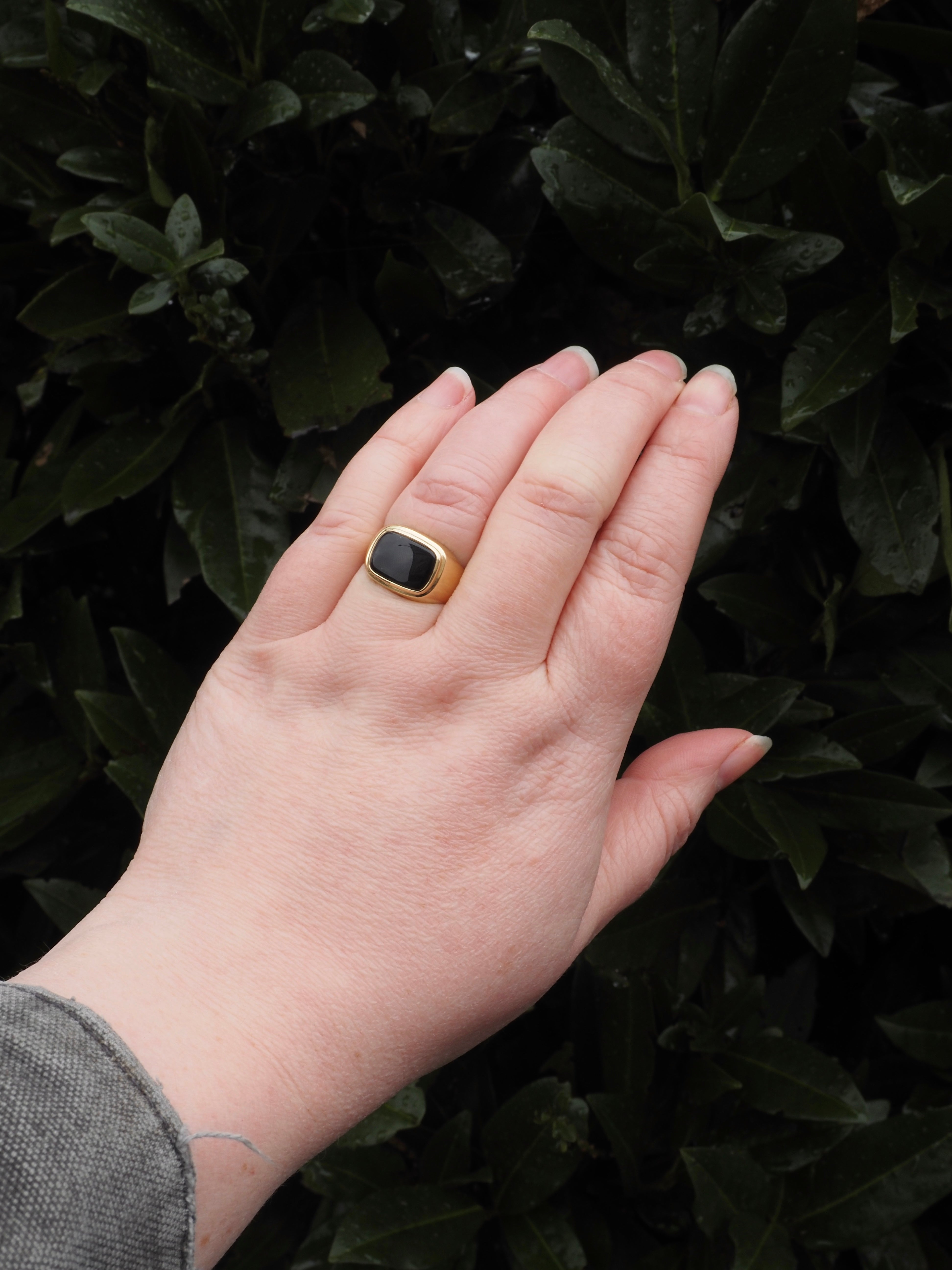 Vintage 14k Gold Onyx Signet Ring