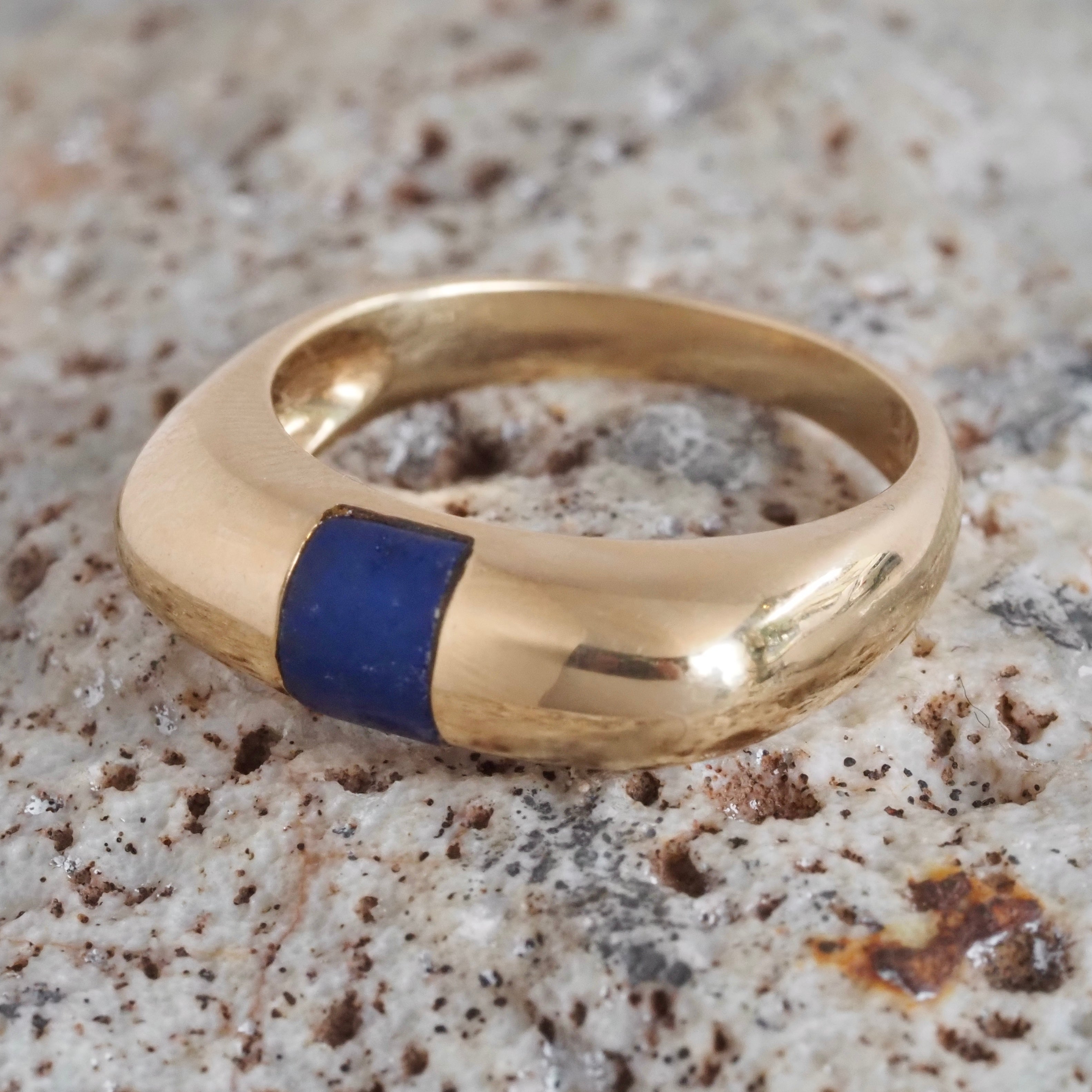 Vintage Modernist 14k Gold Lapis Inlay Ring