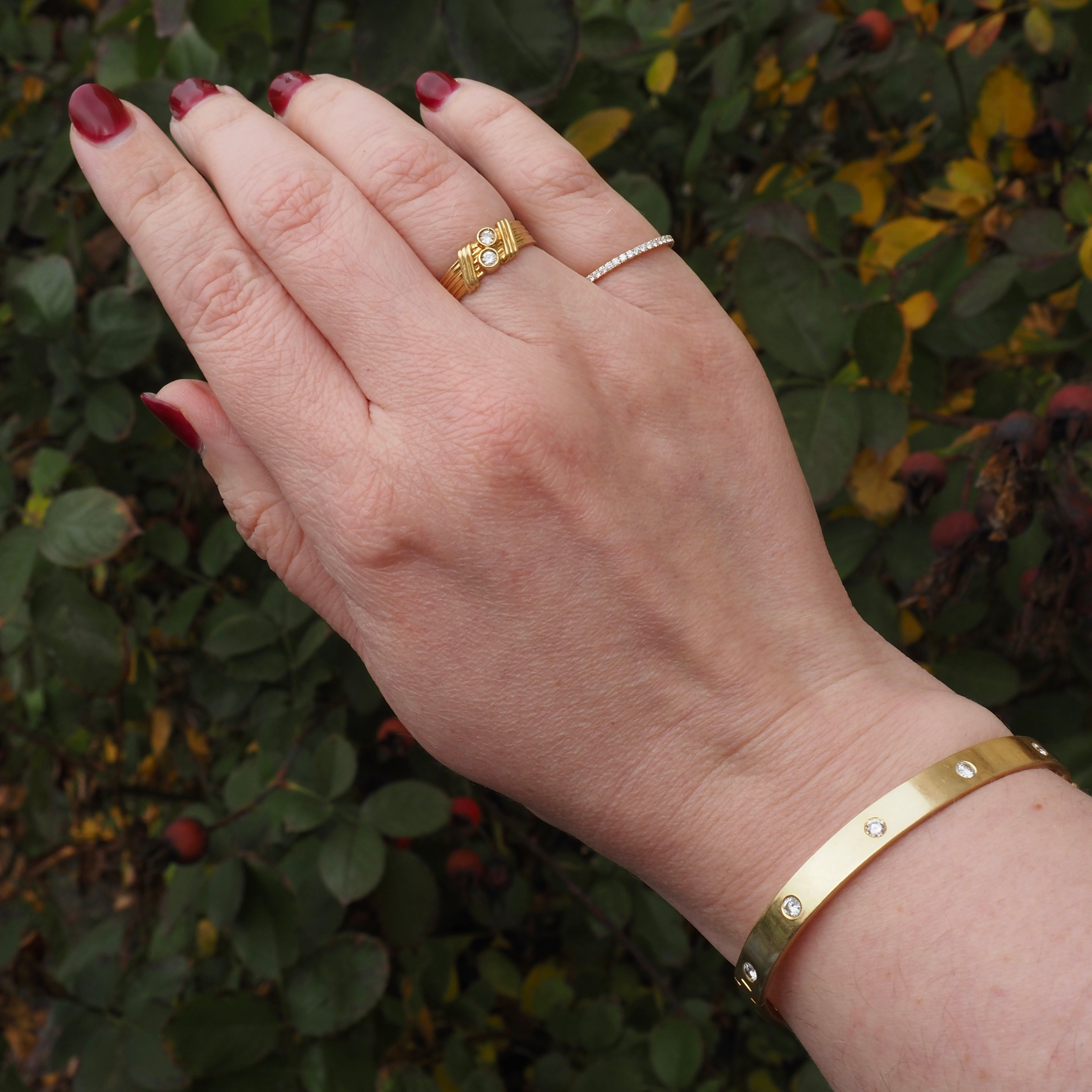 Vintage Double Diamond Fluted 18k Gold Ring