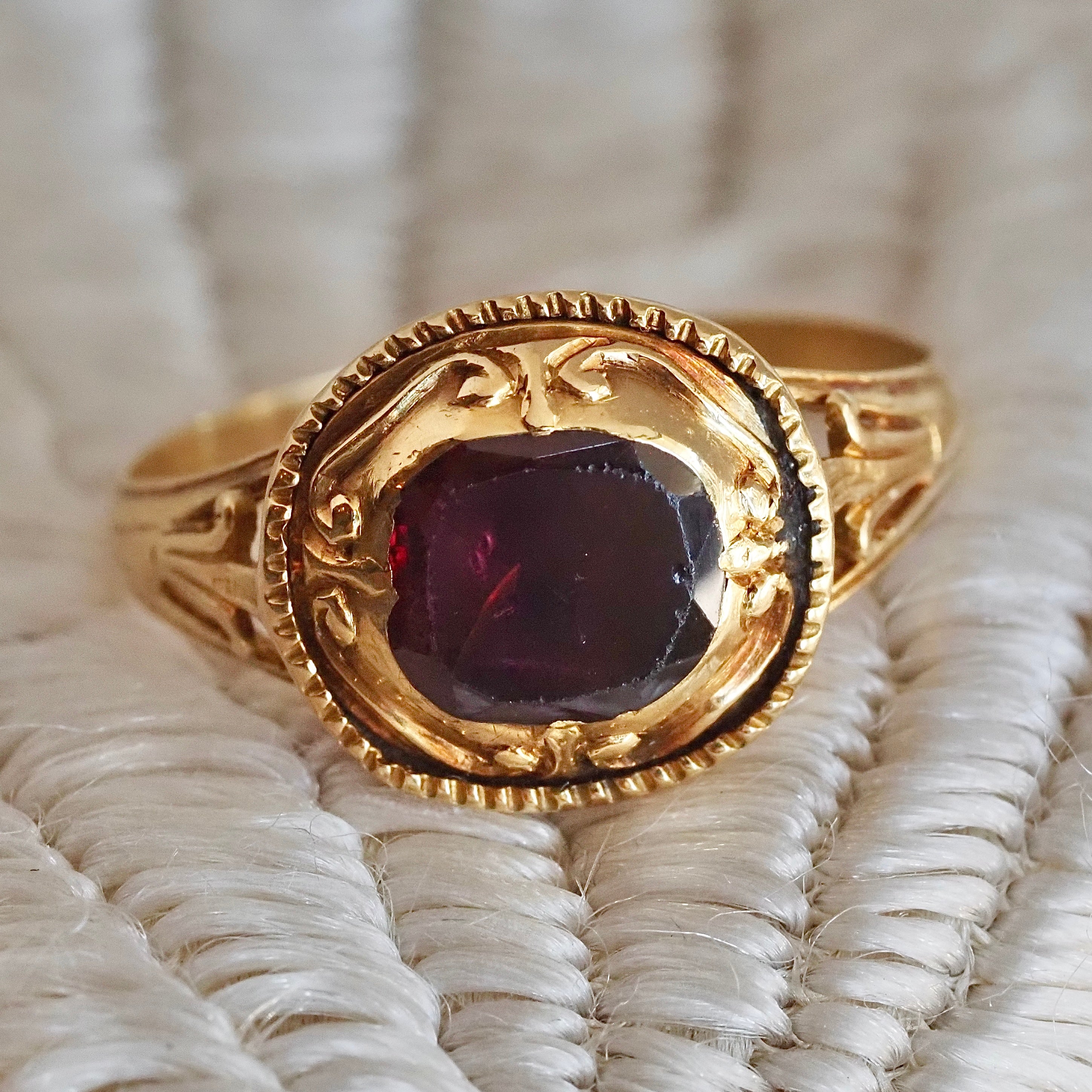 Antique Georgian Almandine Garnet 18k Gold Ring