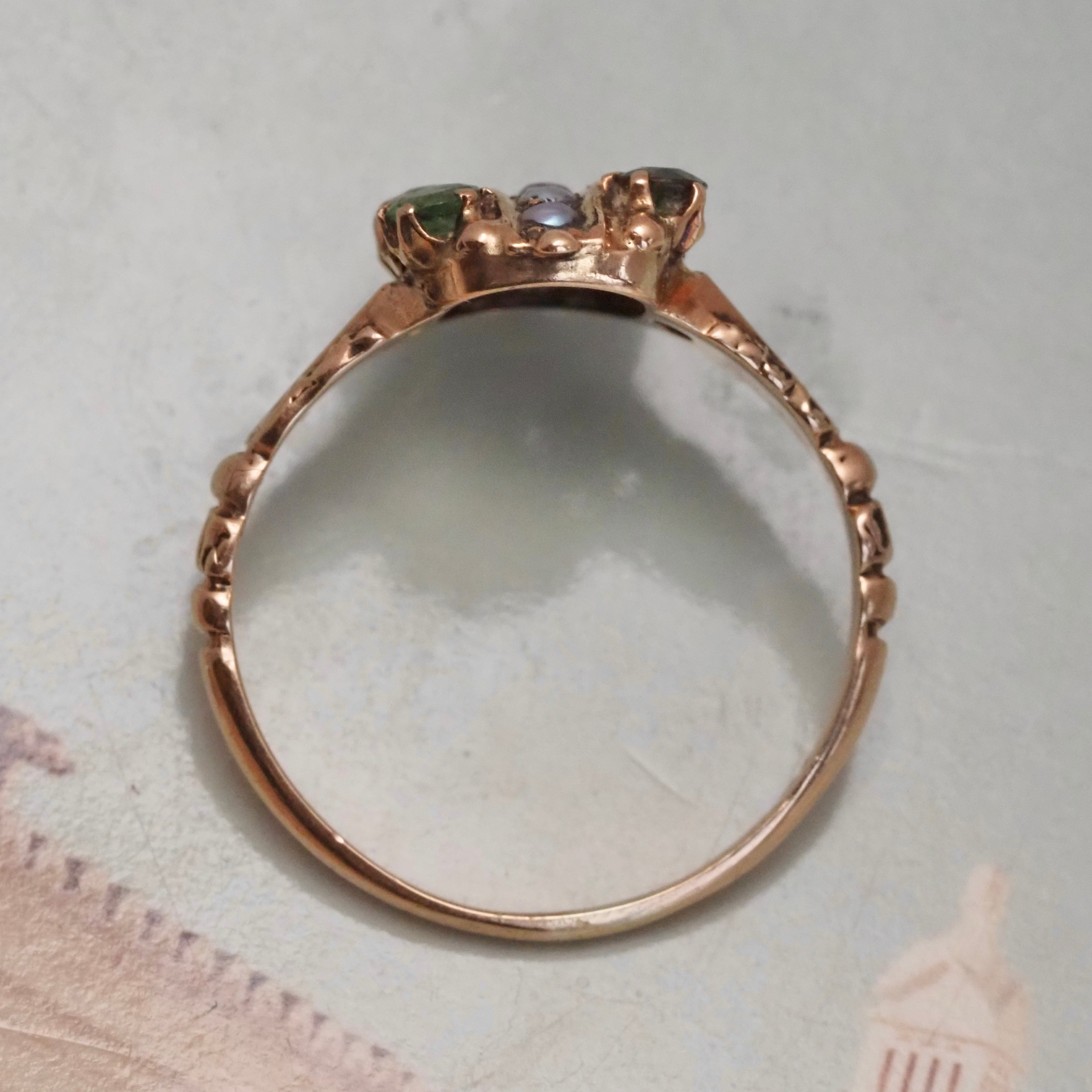 Antique Victorian Emerald & Pearl 10k Gold Ring