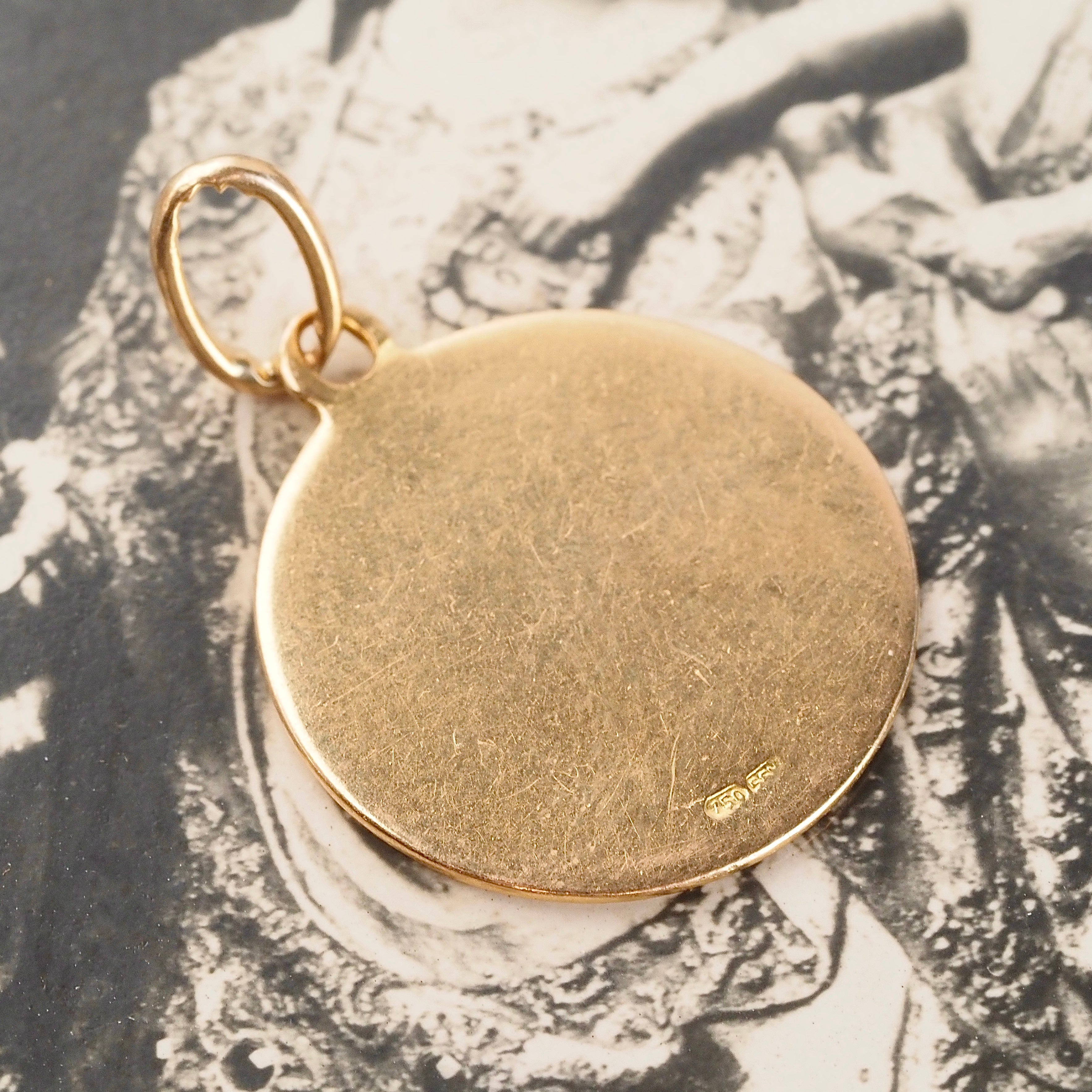 Antique Enamel Ivy 18k Gold Pendant