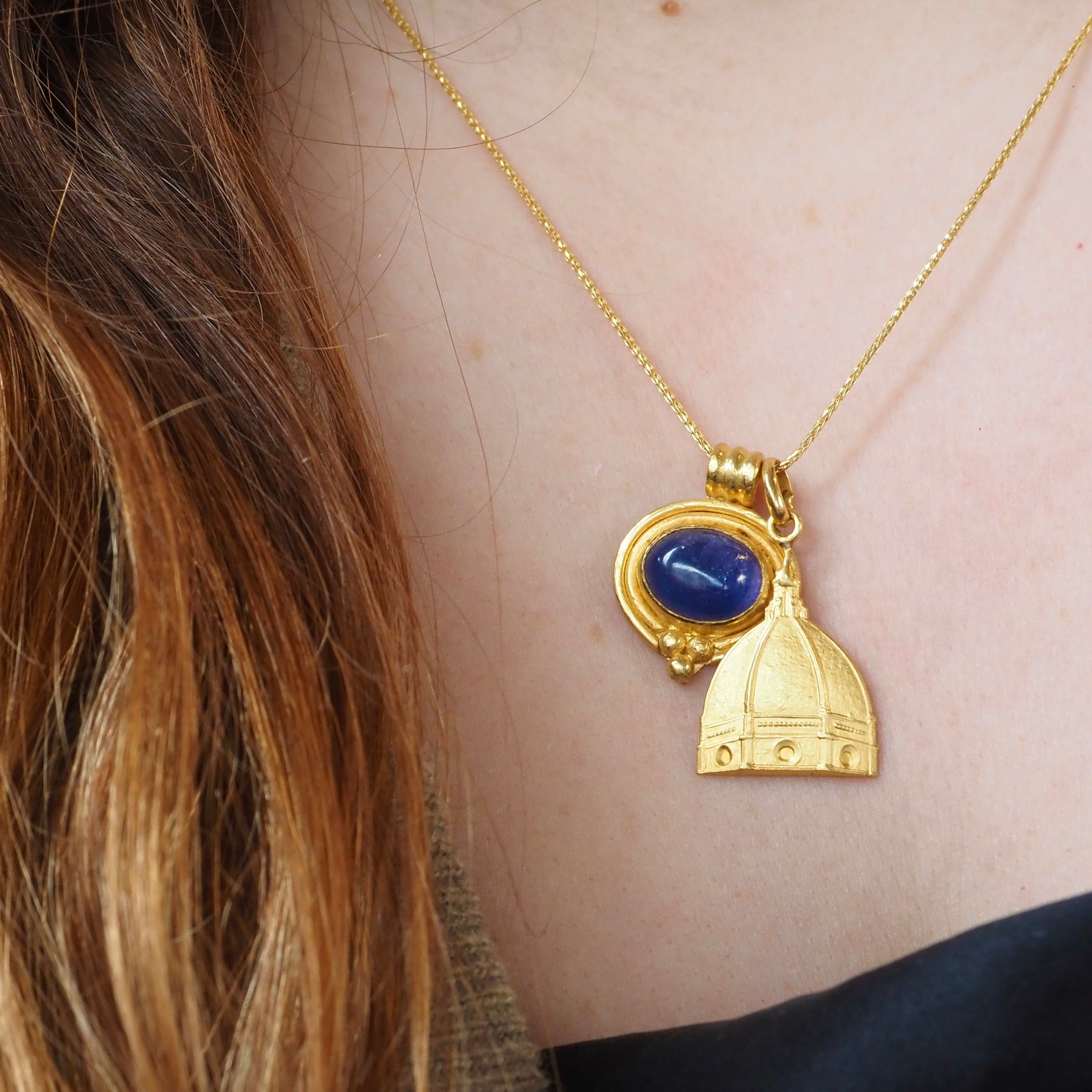 Vintage Tanzanite Cabochon 22k Gold Pendant