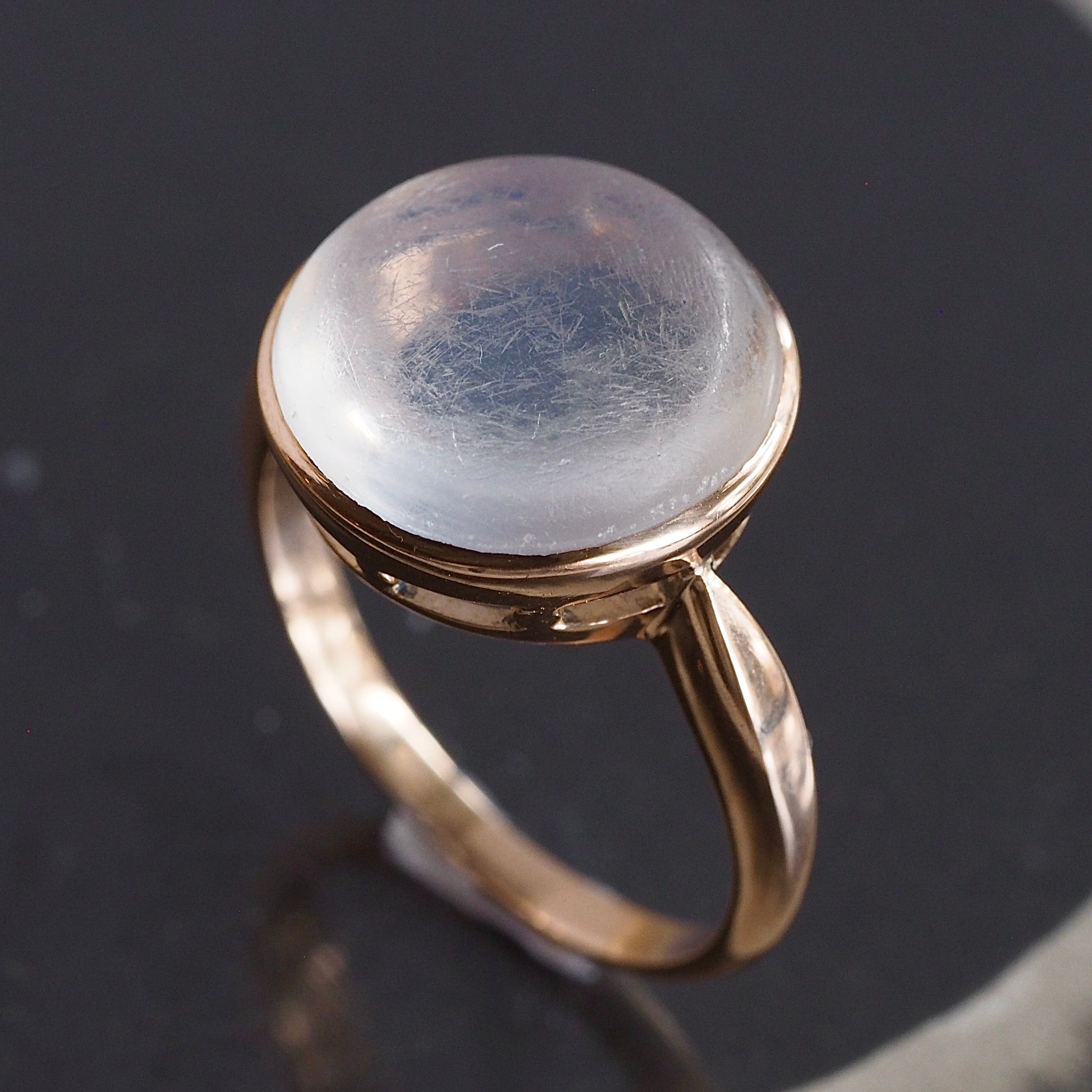 Antique English 15k Gold Moonstone Ring