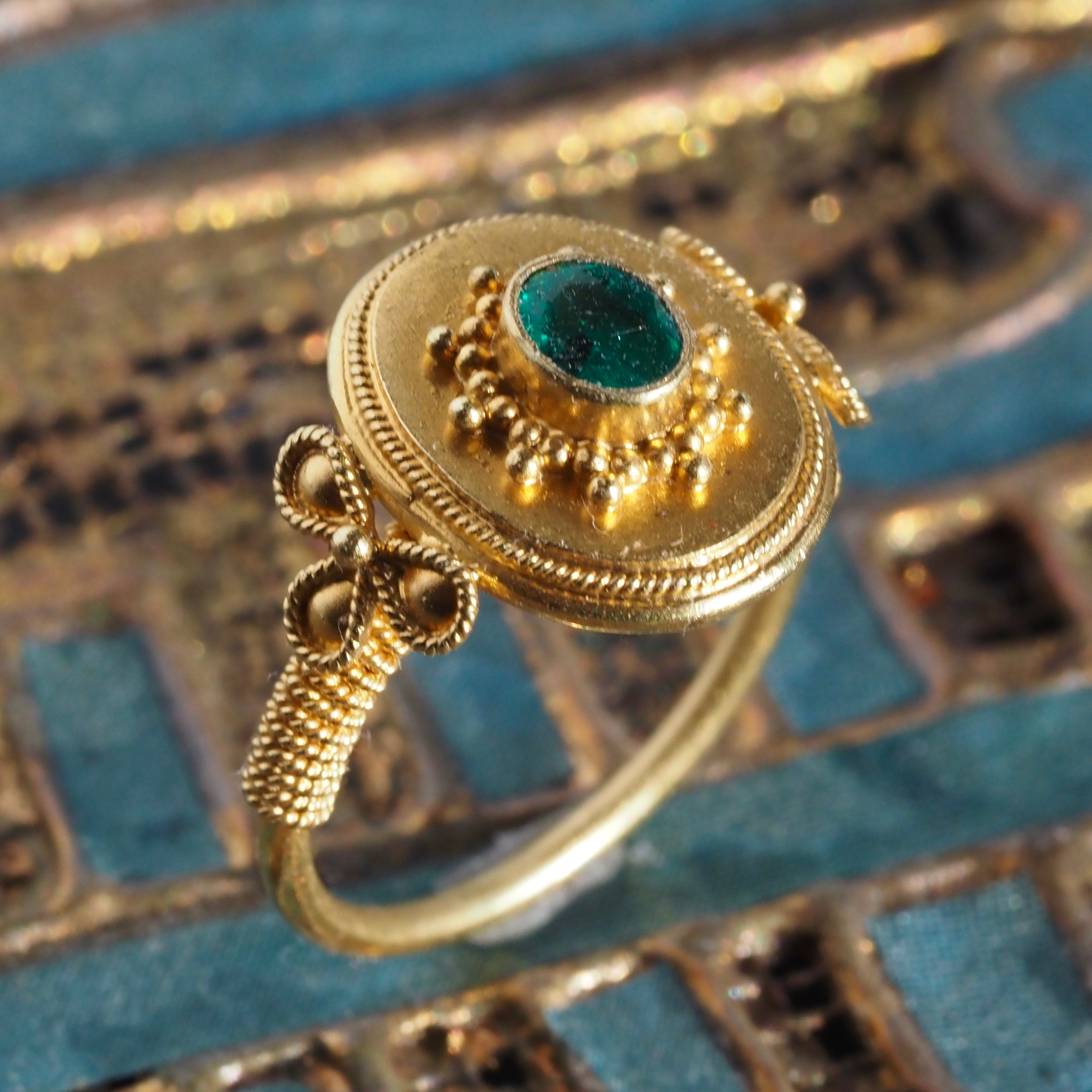 Vintage Greek Ancient Style 22k Gold Emerald Ring