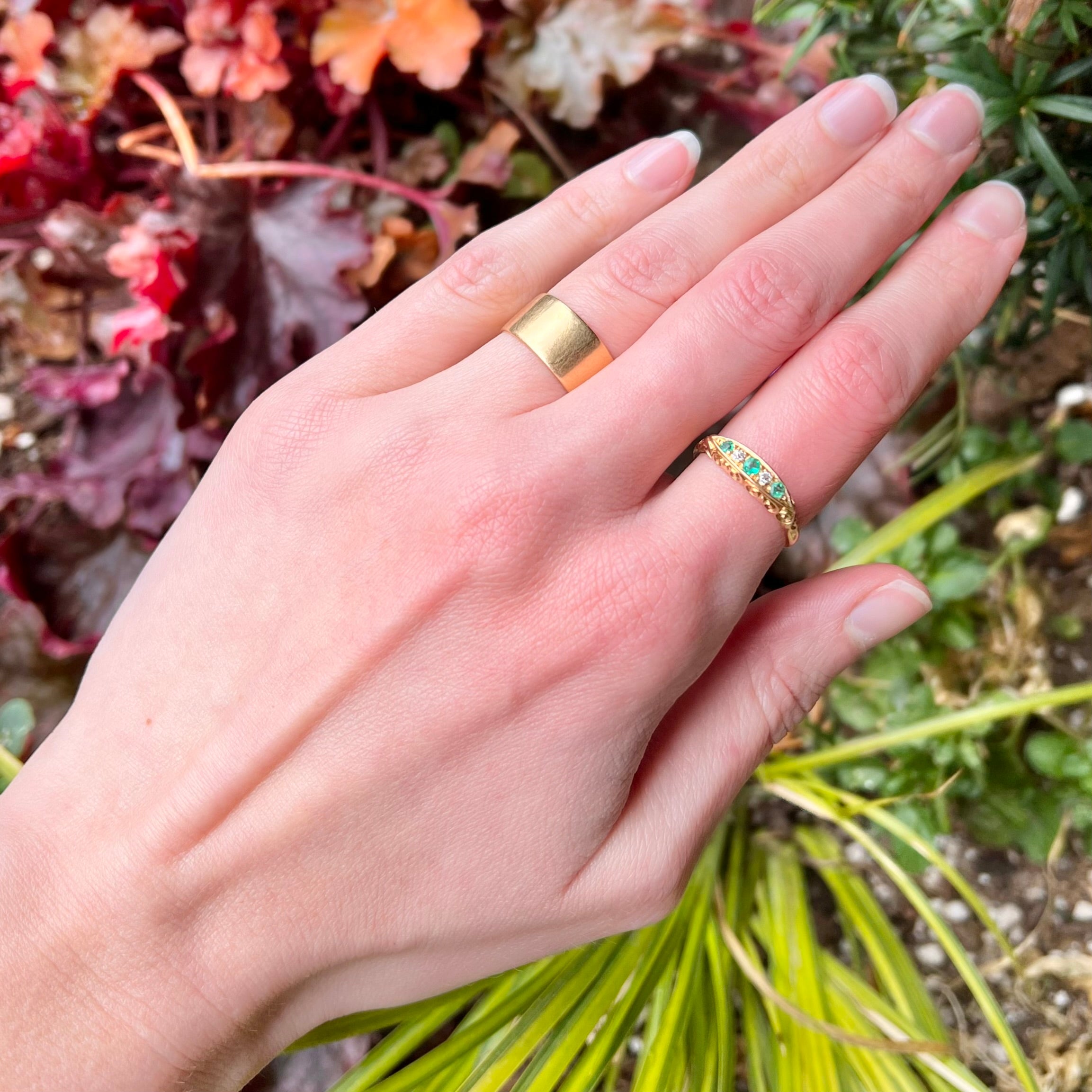 Antique Edwardian 18k Gold Emerald and Old Mine Cut Diamond Ring