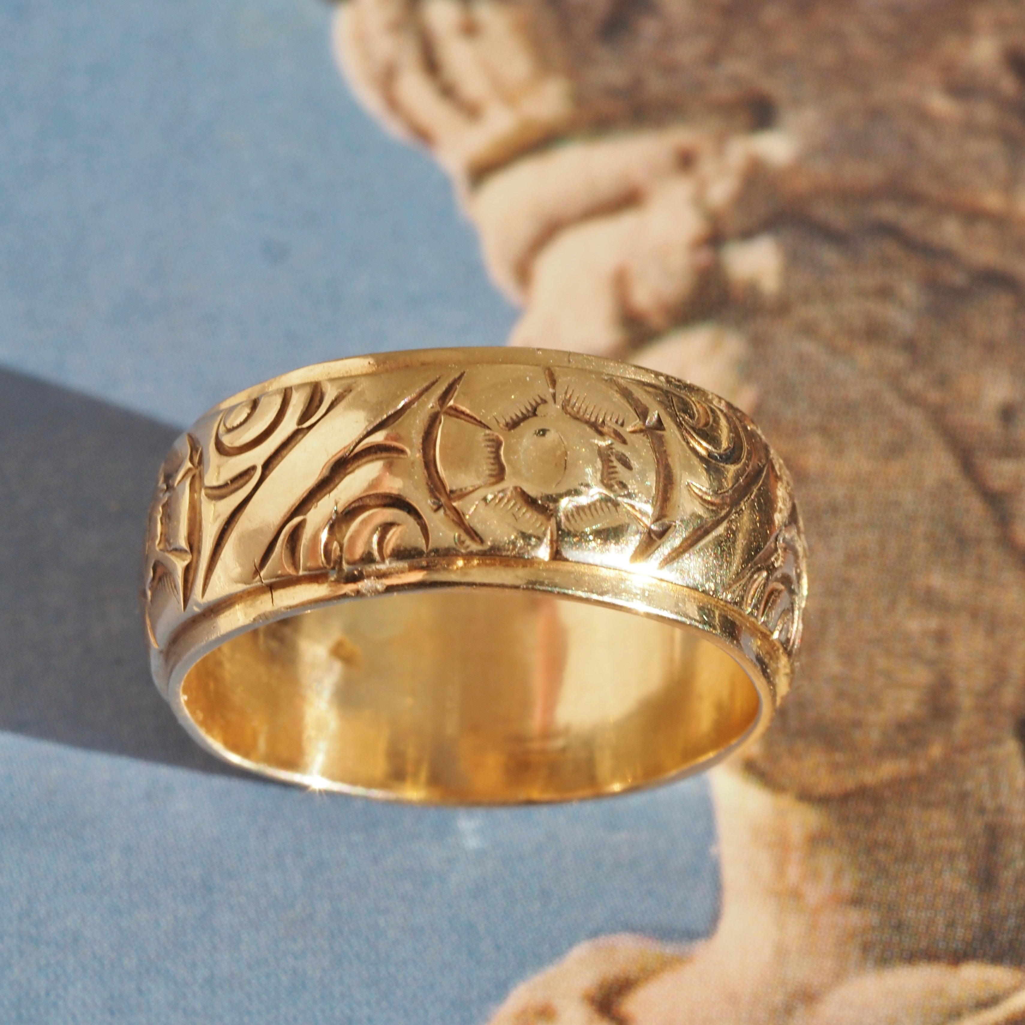 Vintage 14k Gold Floral Band