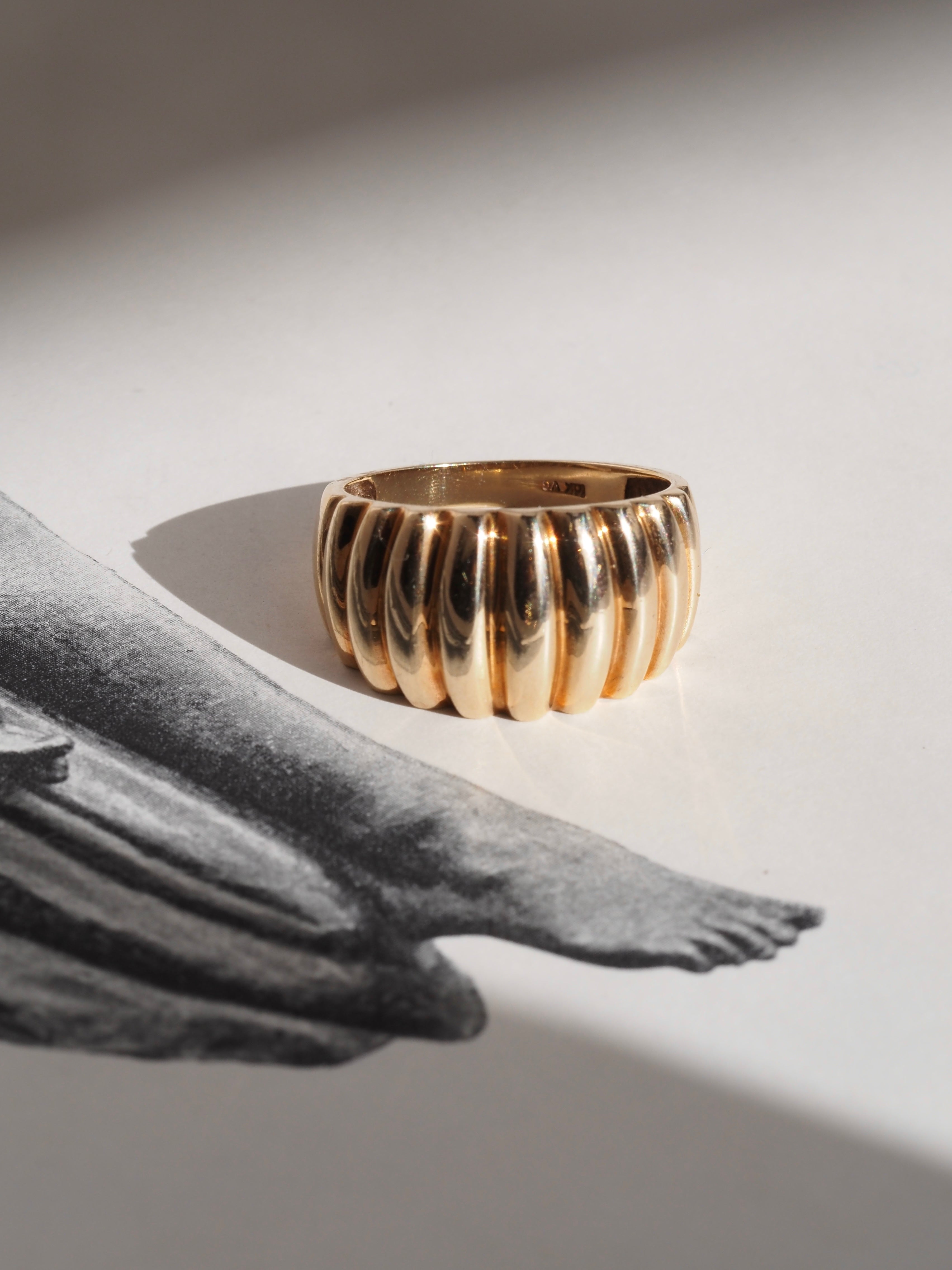 Vintage Ridged Dome 10k Gold Ring