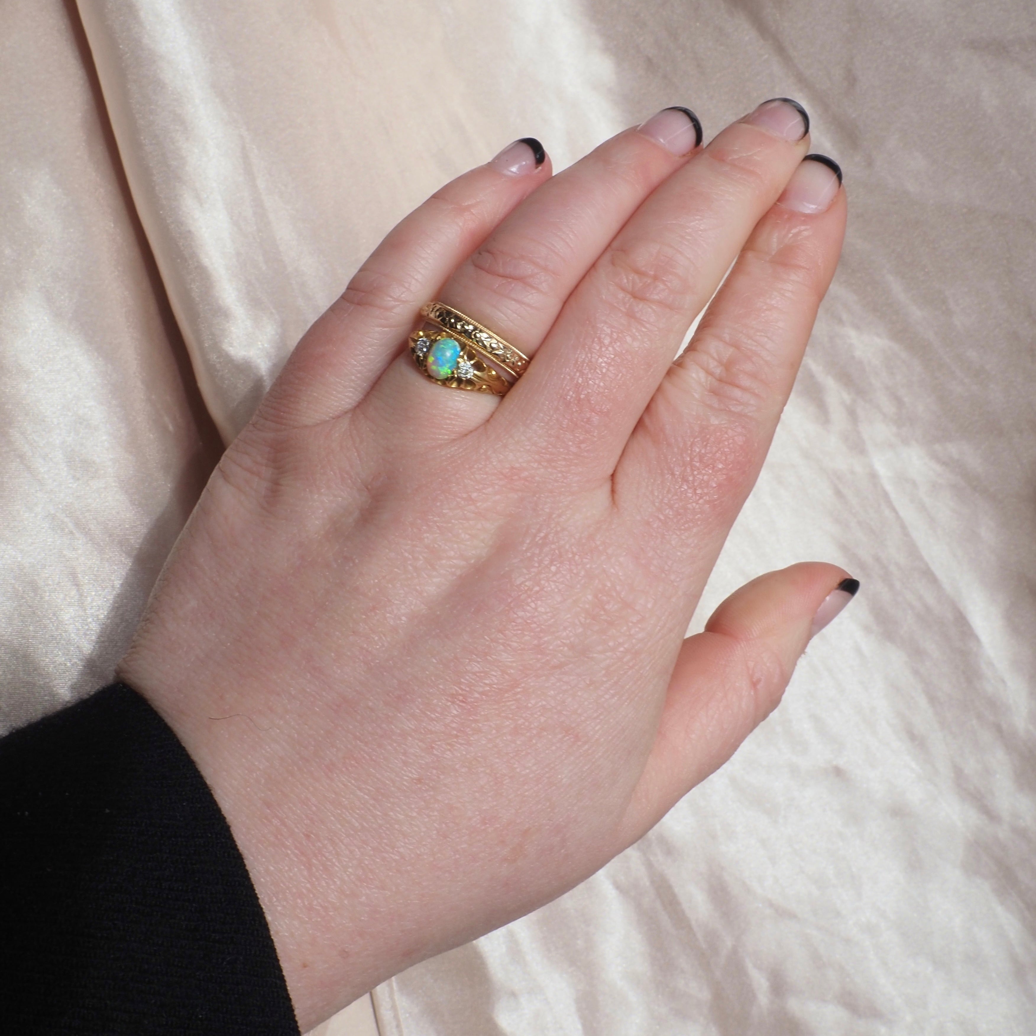 Antique Victorian Opal Diamond 18k Gold Ring