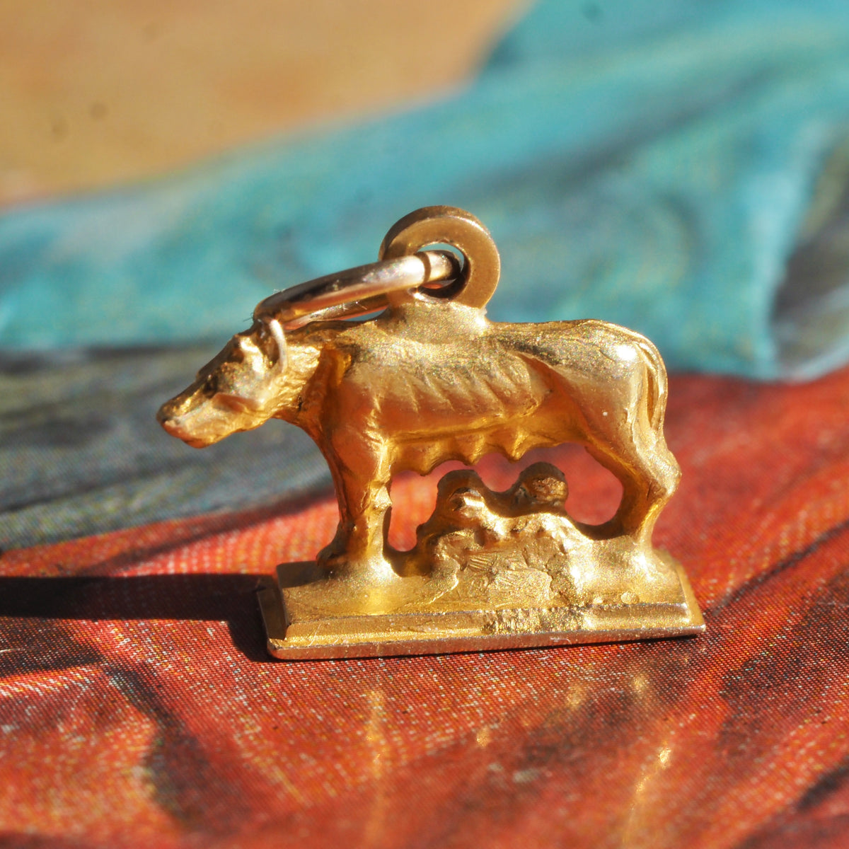 Vintage Italian 18k Gold Romulus and Remus Charm