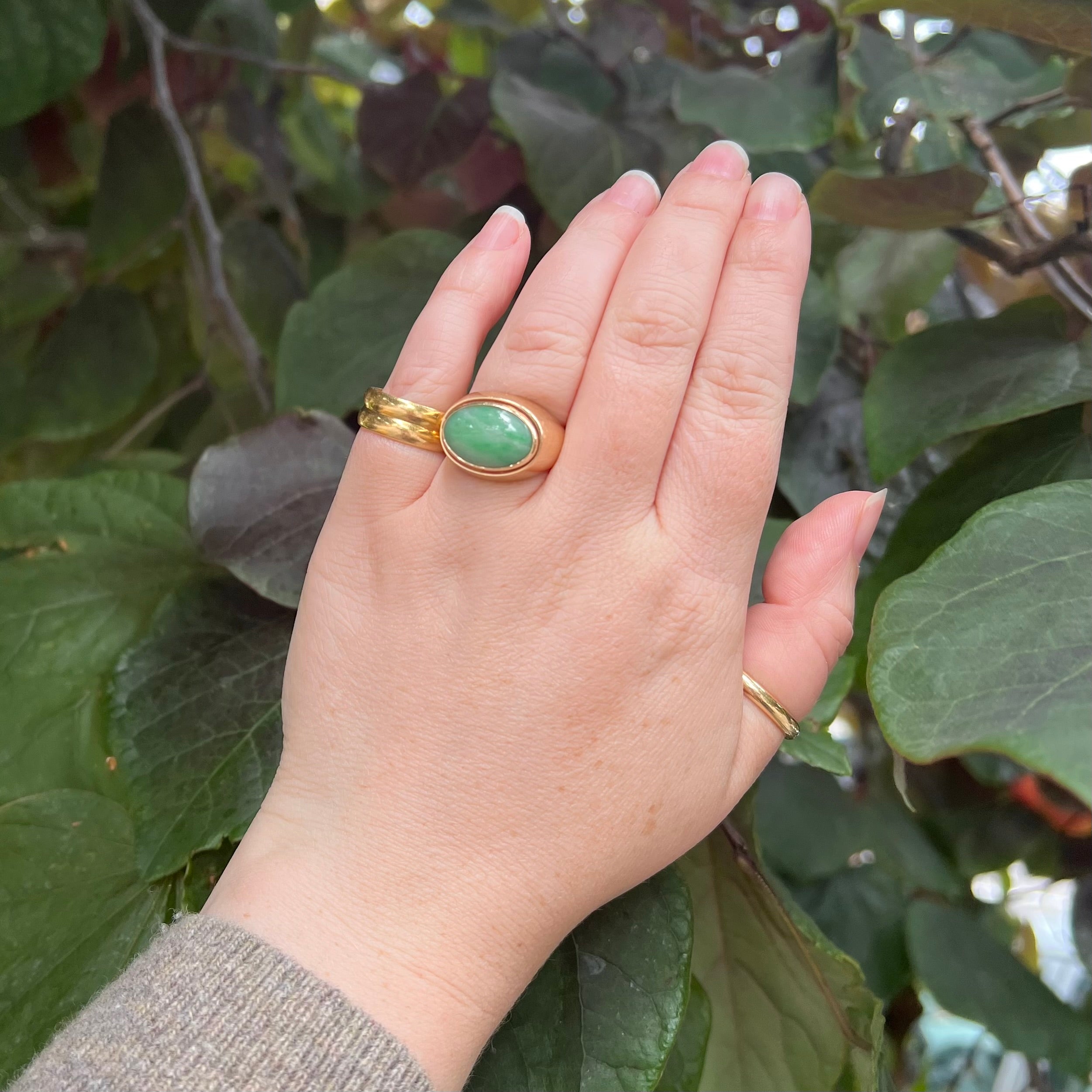 Vintage Mid Century 14k Gold Jadeite Bezel Set Ring