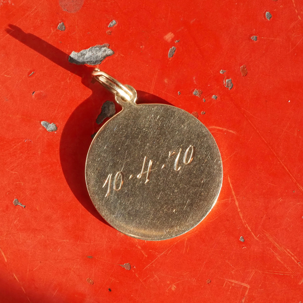 Vintage c. 1970 Libra Zodiac Figurative 14k Gold Pendant