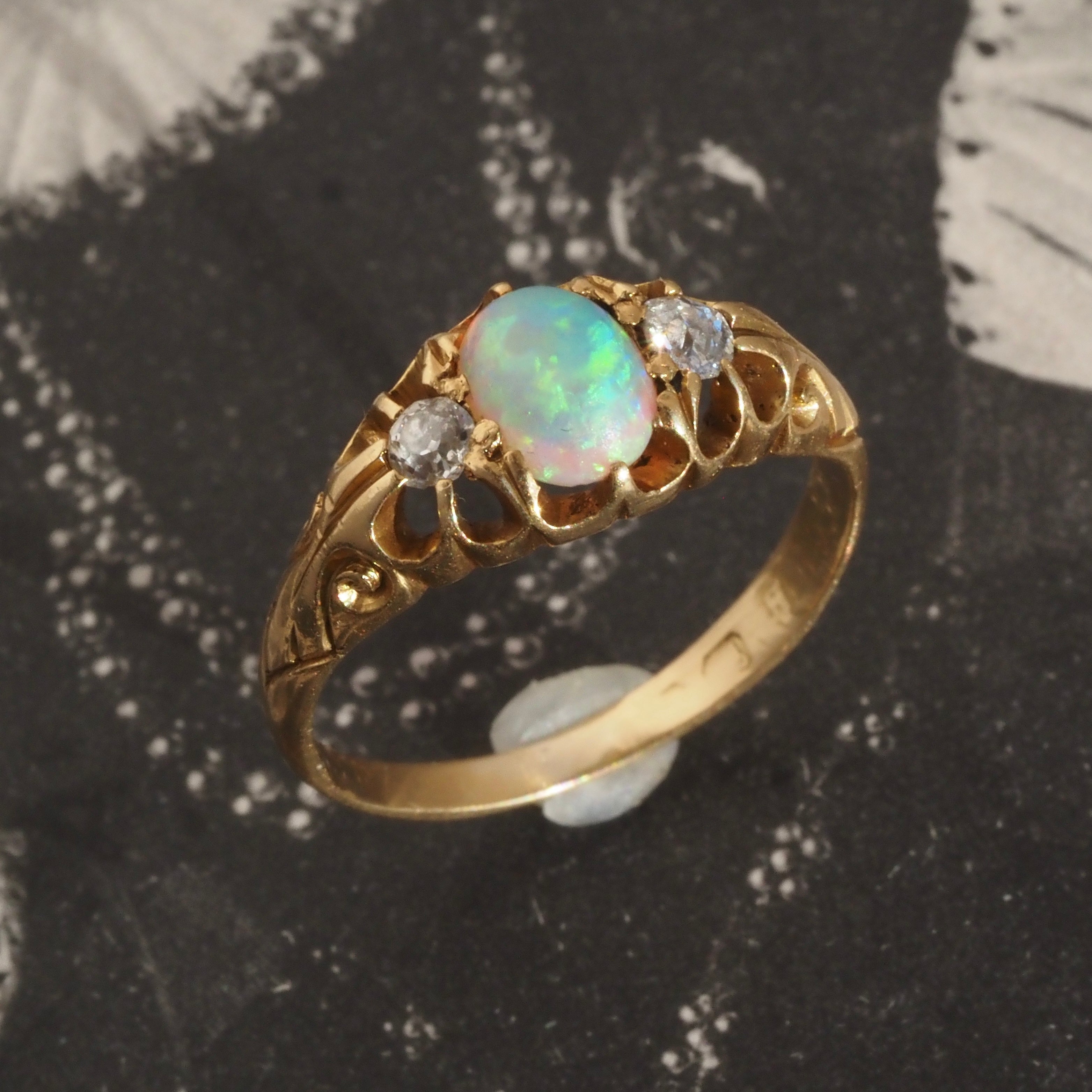 Antique Victorian Opal Diamond 18k Gold Ring