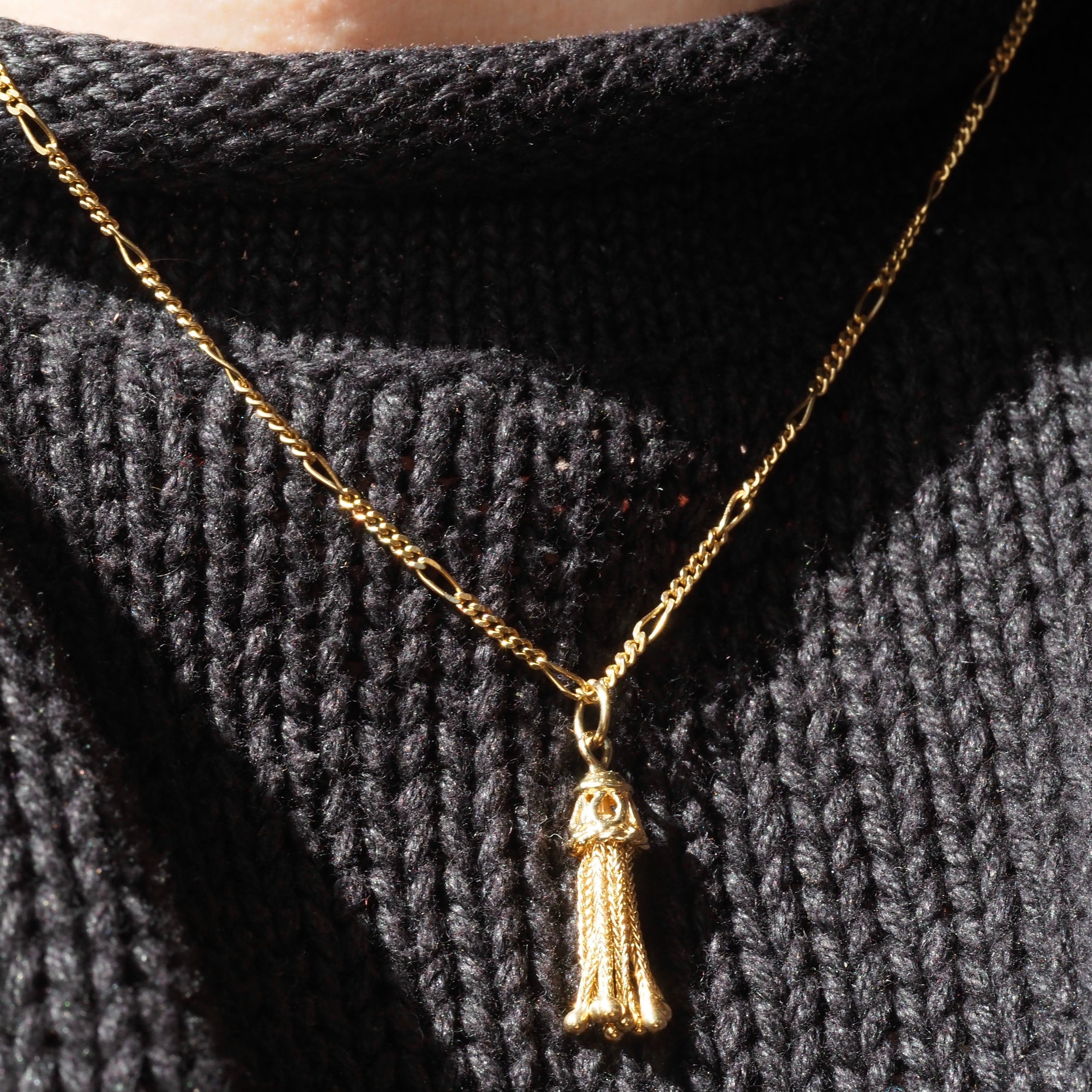 Vintage 14k Gold Tassel Pendant