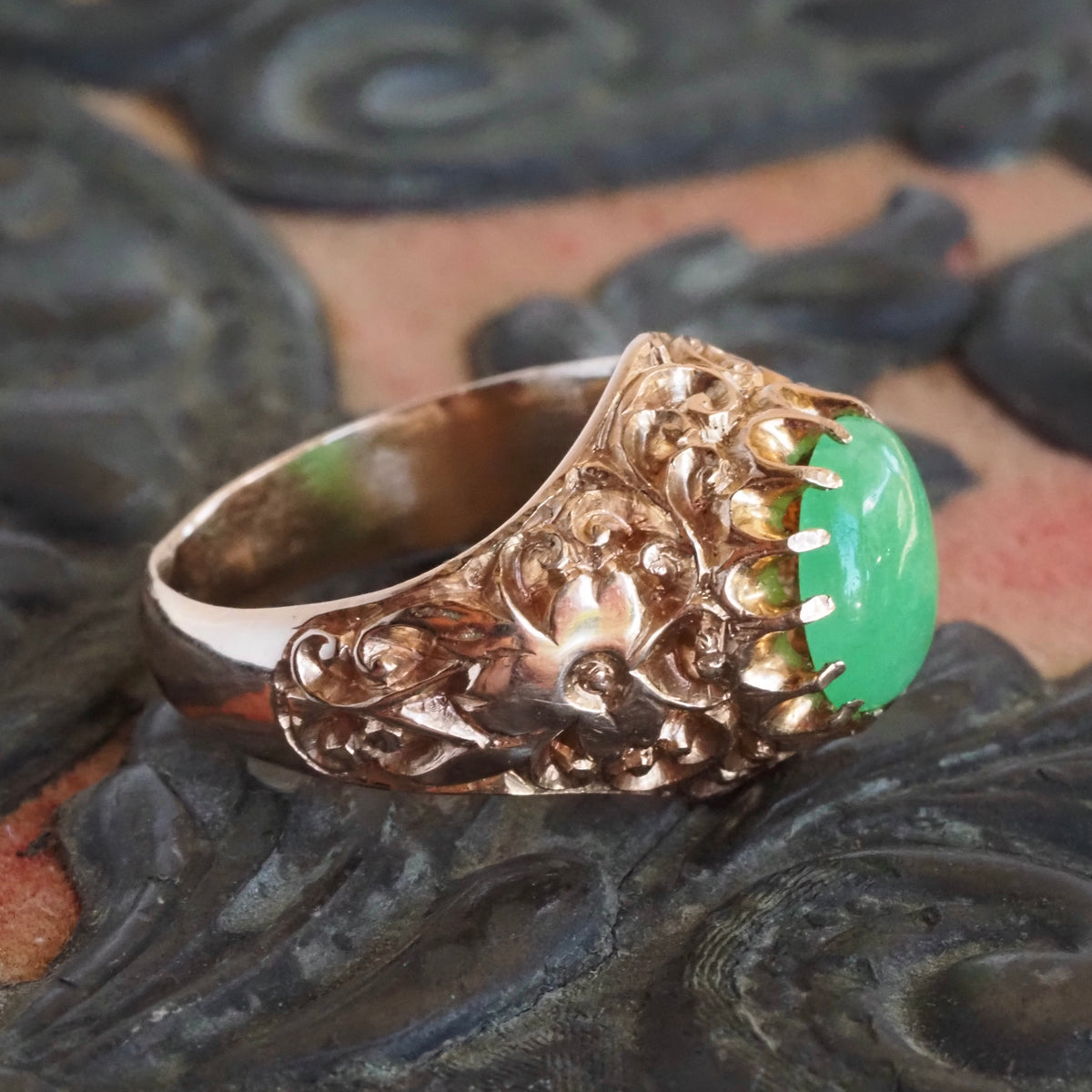 Vintage Jadeite Hand Carved Floral 14k Gold Ring