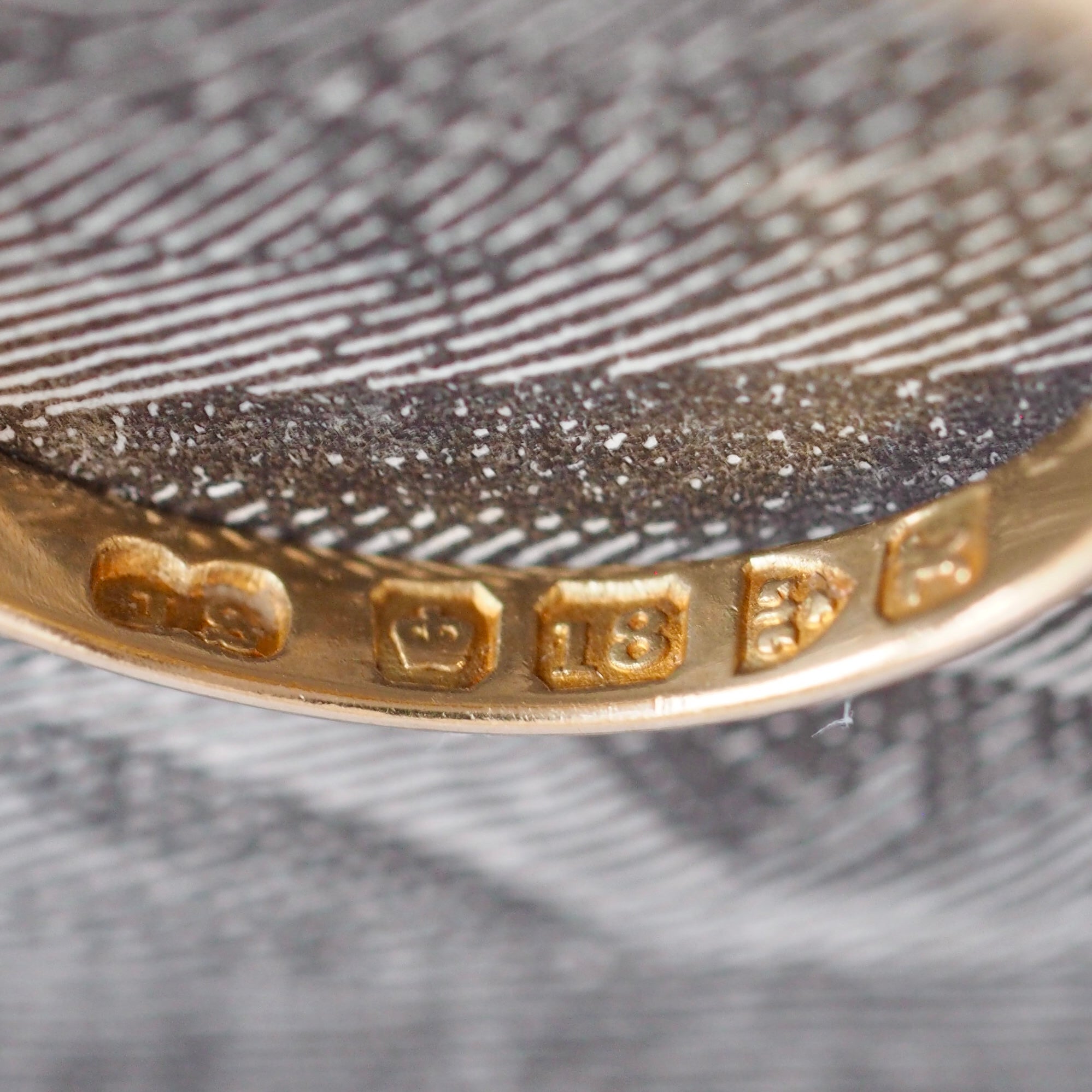 Antique Edwardian c. 1910 18k Gold Old Mine Cut Diamond Boat Ring