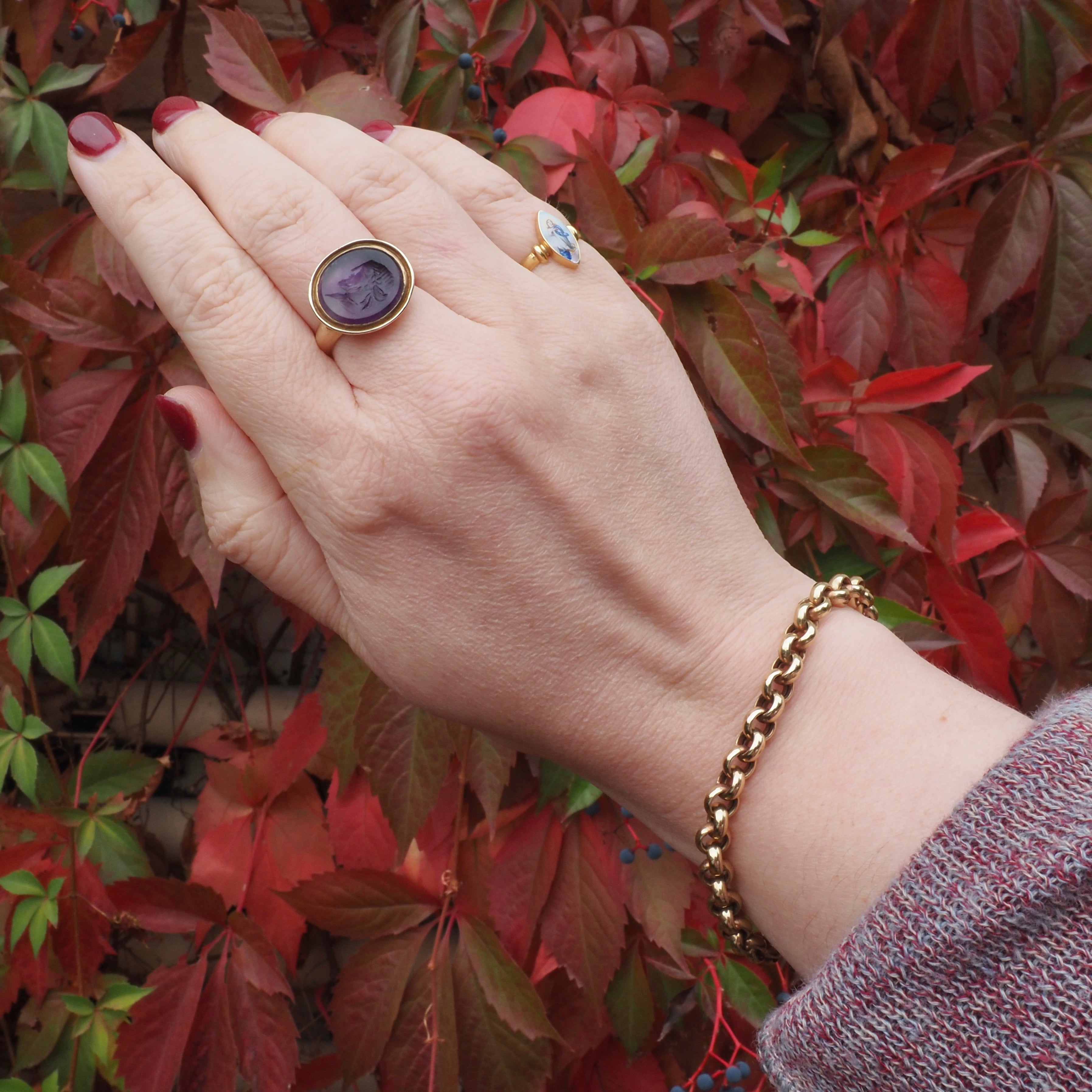 Antique Amethyst Zeus Intaglio in Vintage English 9k Gold Ring