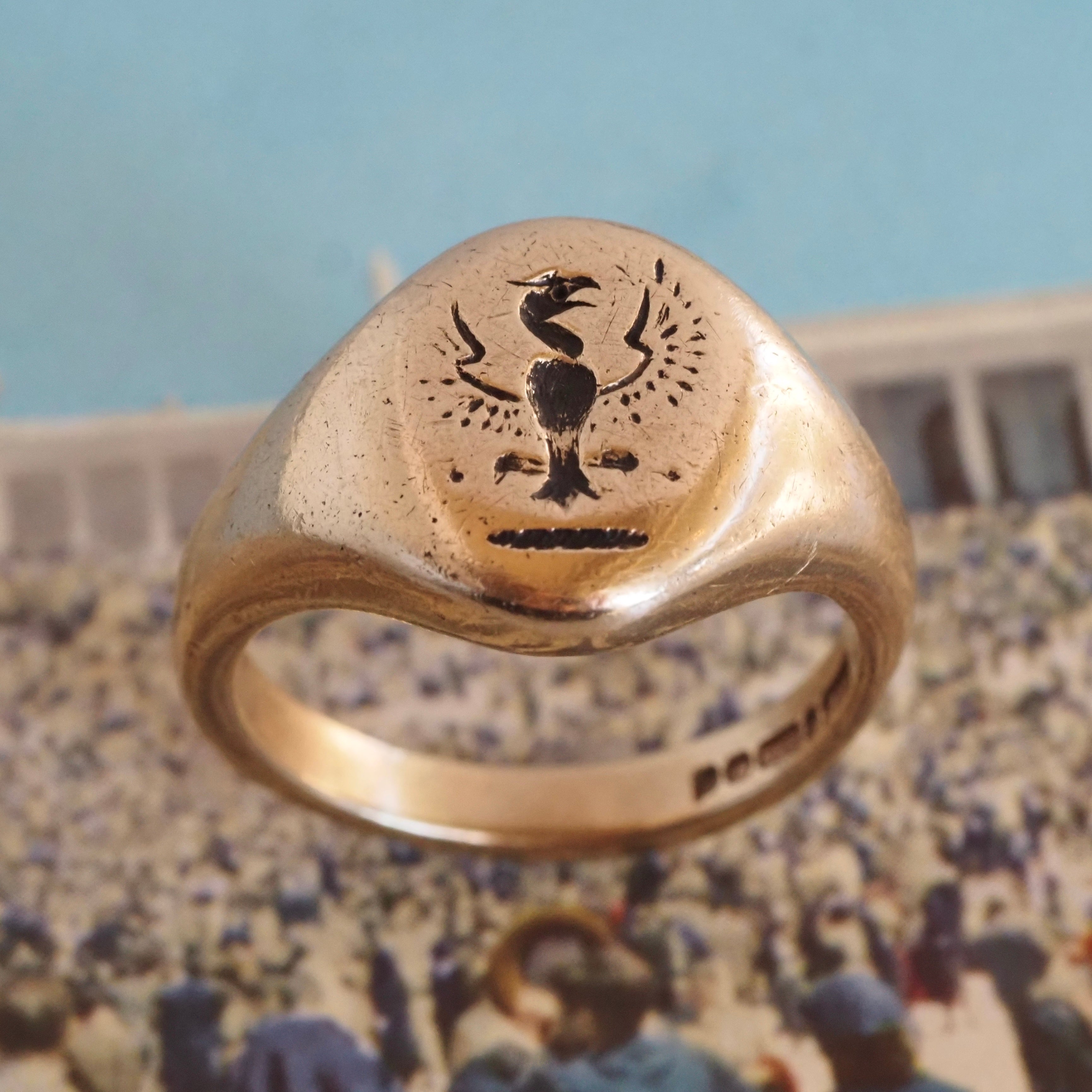 Vintage English c. 1965 Phoenix 9k Gold Signet Ring