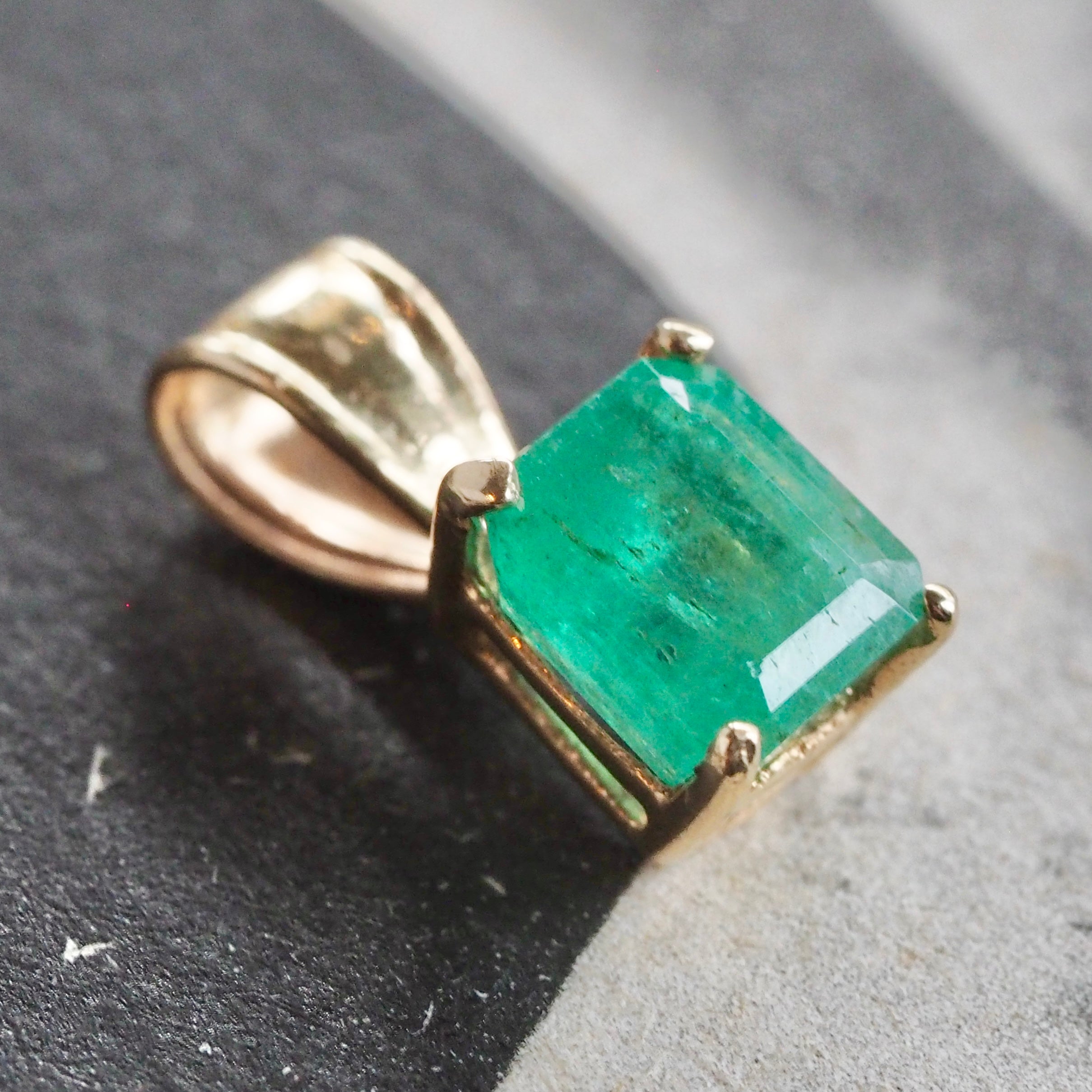 Vintage 14k Gold Emerald Pendant