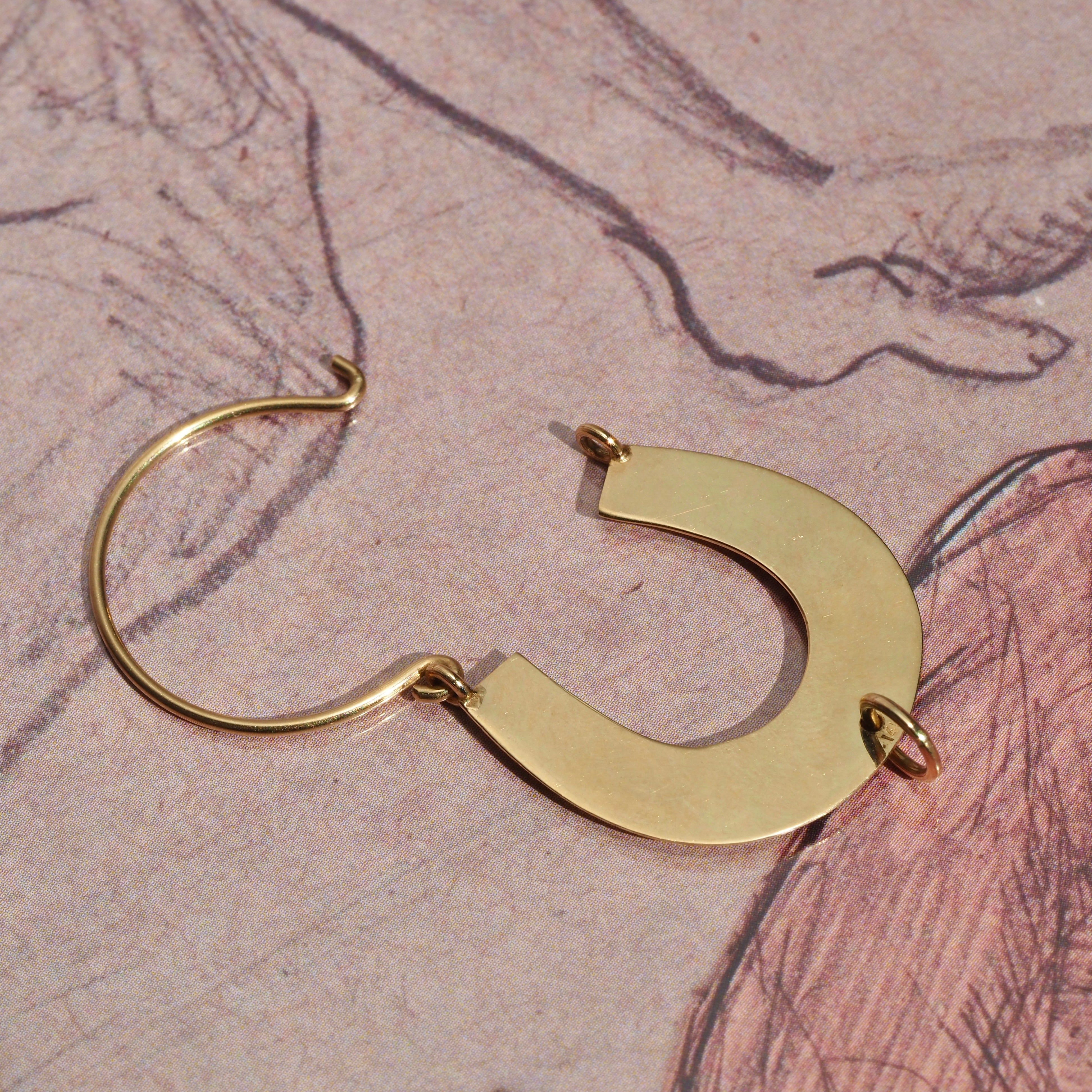 Vintage 14k Gold Horseshoe Charm Holder