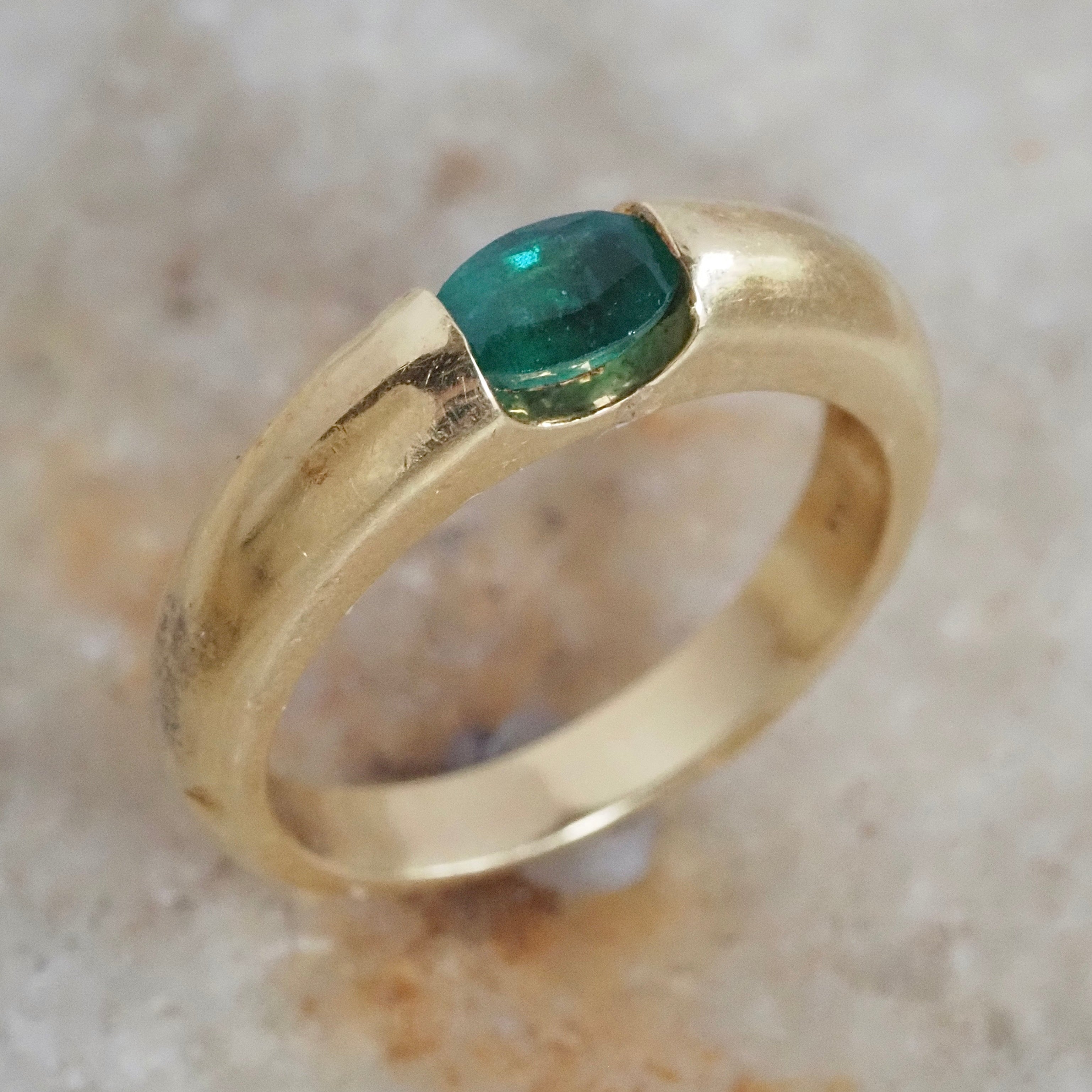 Vintage 18k Gold Emerald Ring