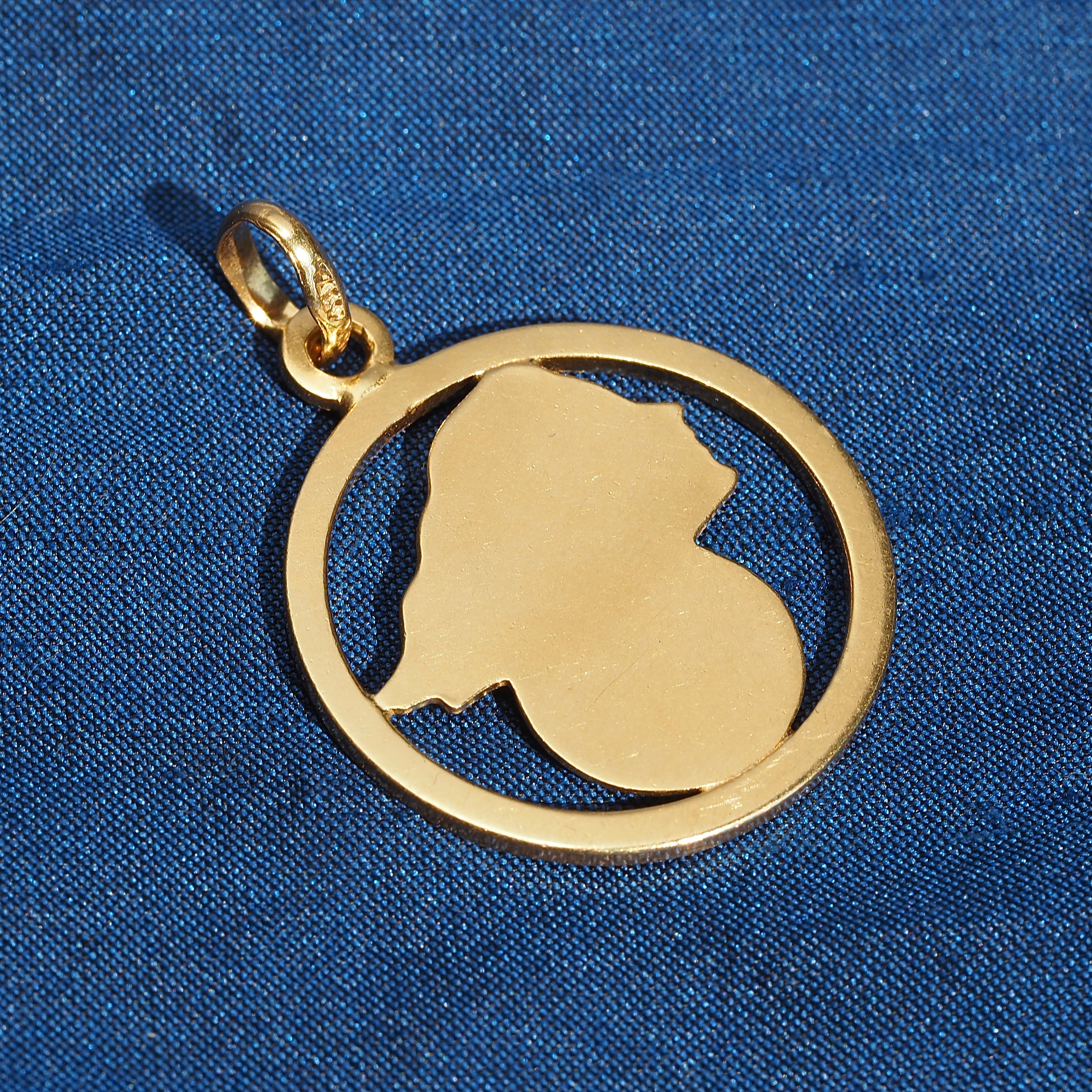Vintage Italian Fortuna “Goddess of Fortune” 18k Gold Pendant