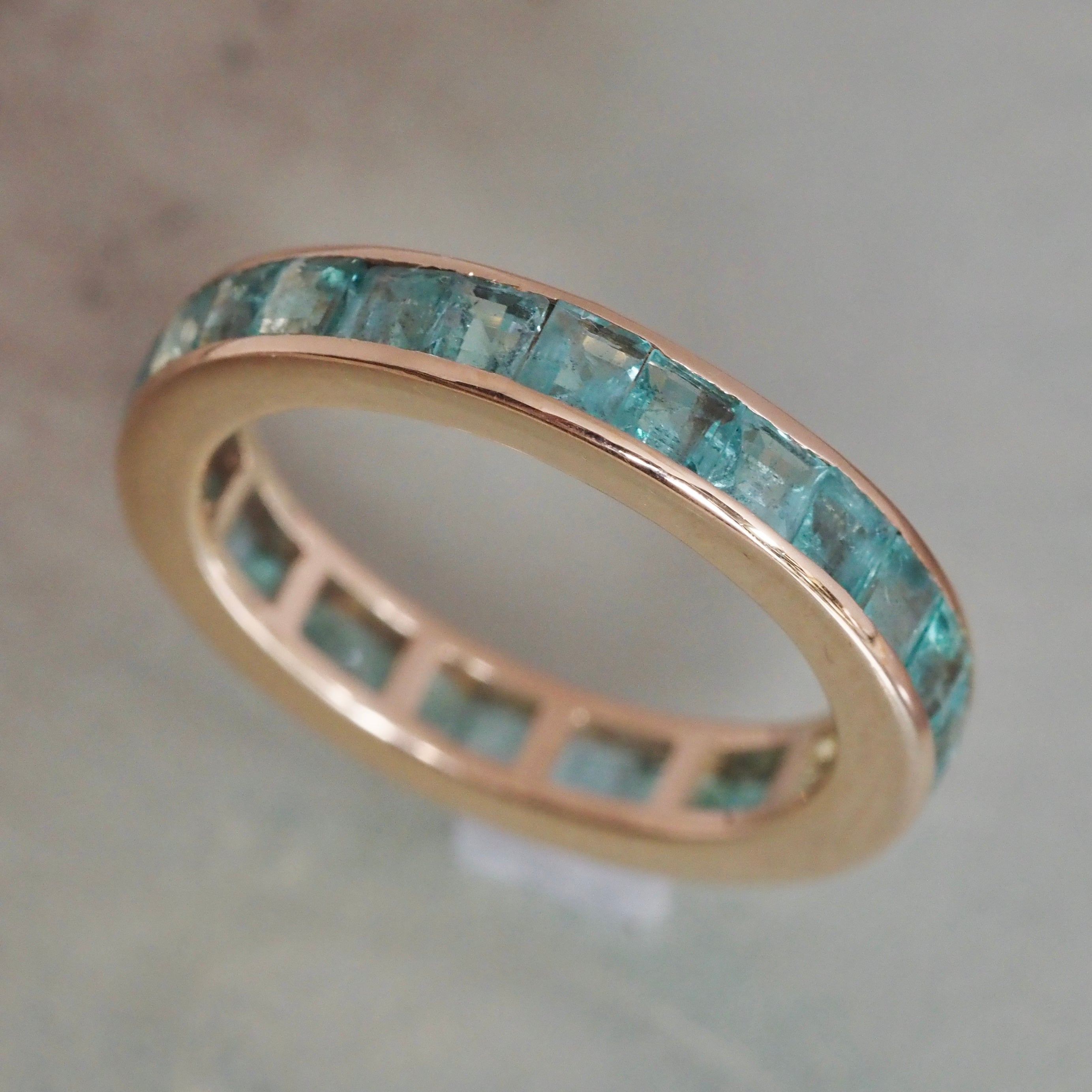 Vintage 14k Gold Emerald Eternity Band