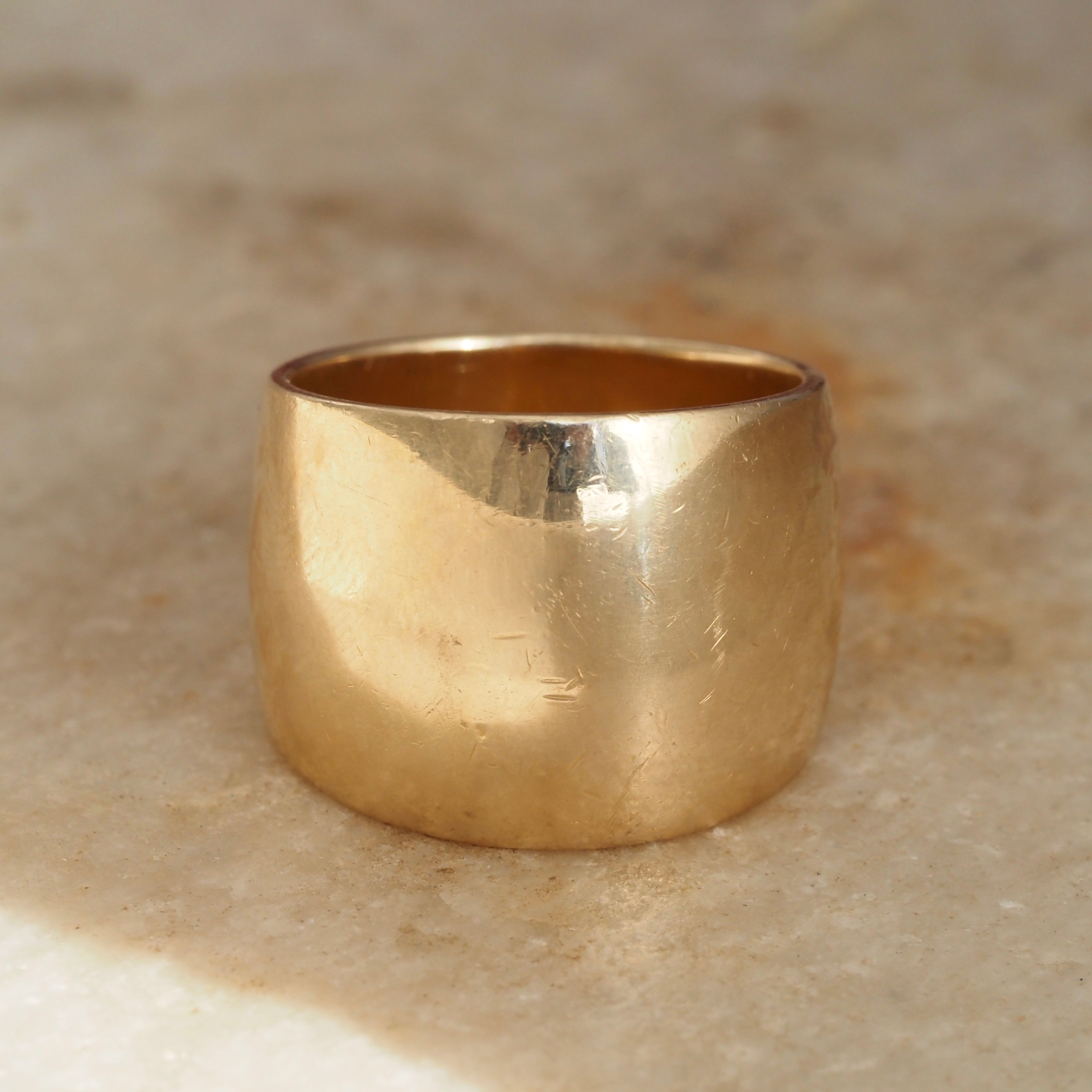 Vintage Domed Tapered Cigar Band 14k Gold Ring