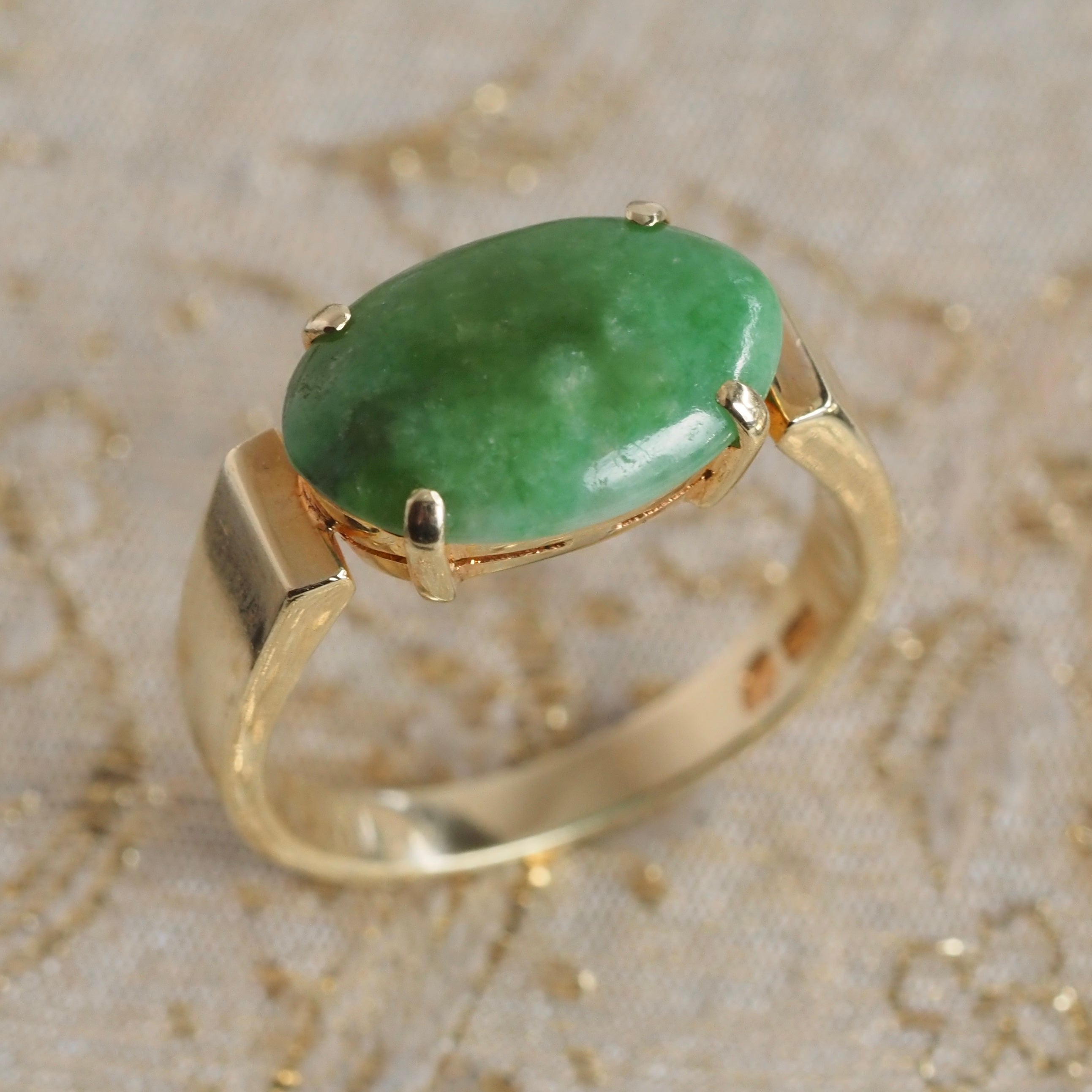 Vintage Jade 14k Gold Ring