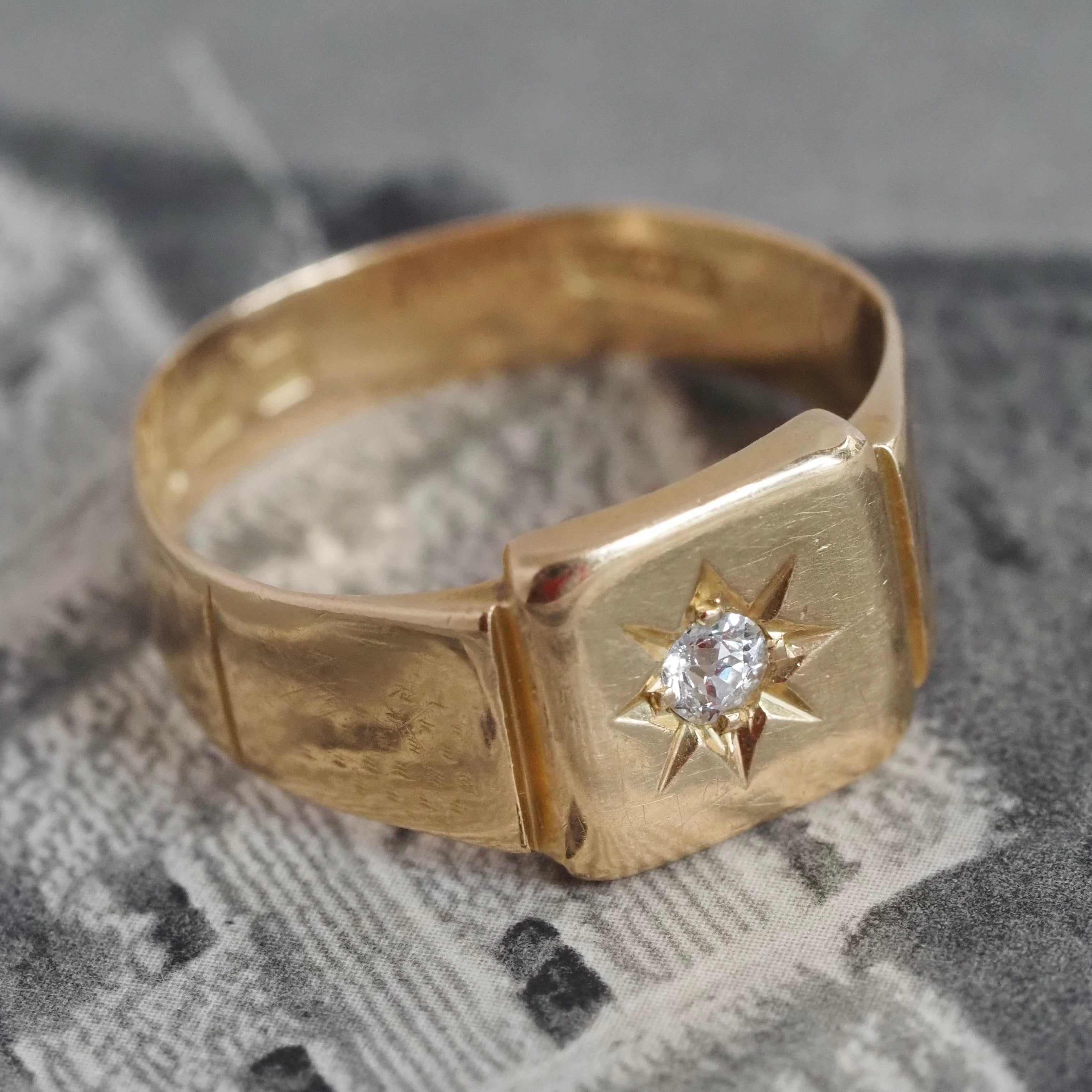 English c. 1933 18k Gold Flush Set Old Mine Cut Diamond Signet Ring