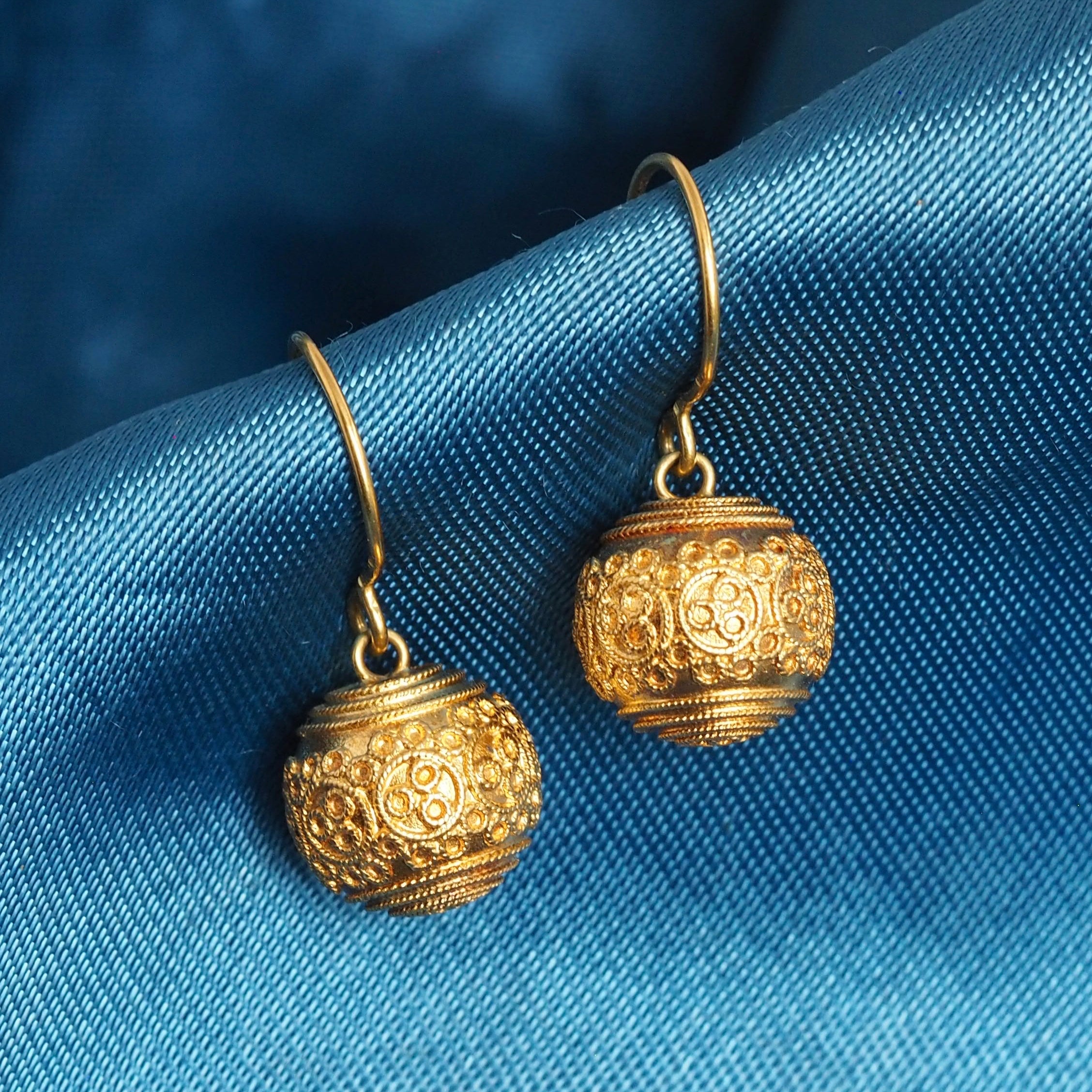 Antique Portuguese 19k Gold Filigree Ball Earrings