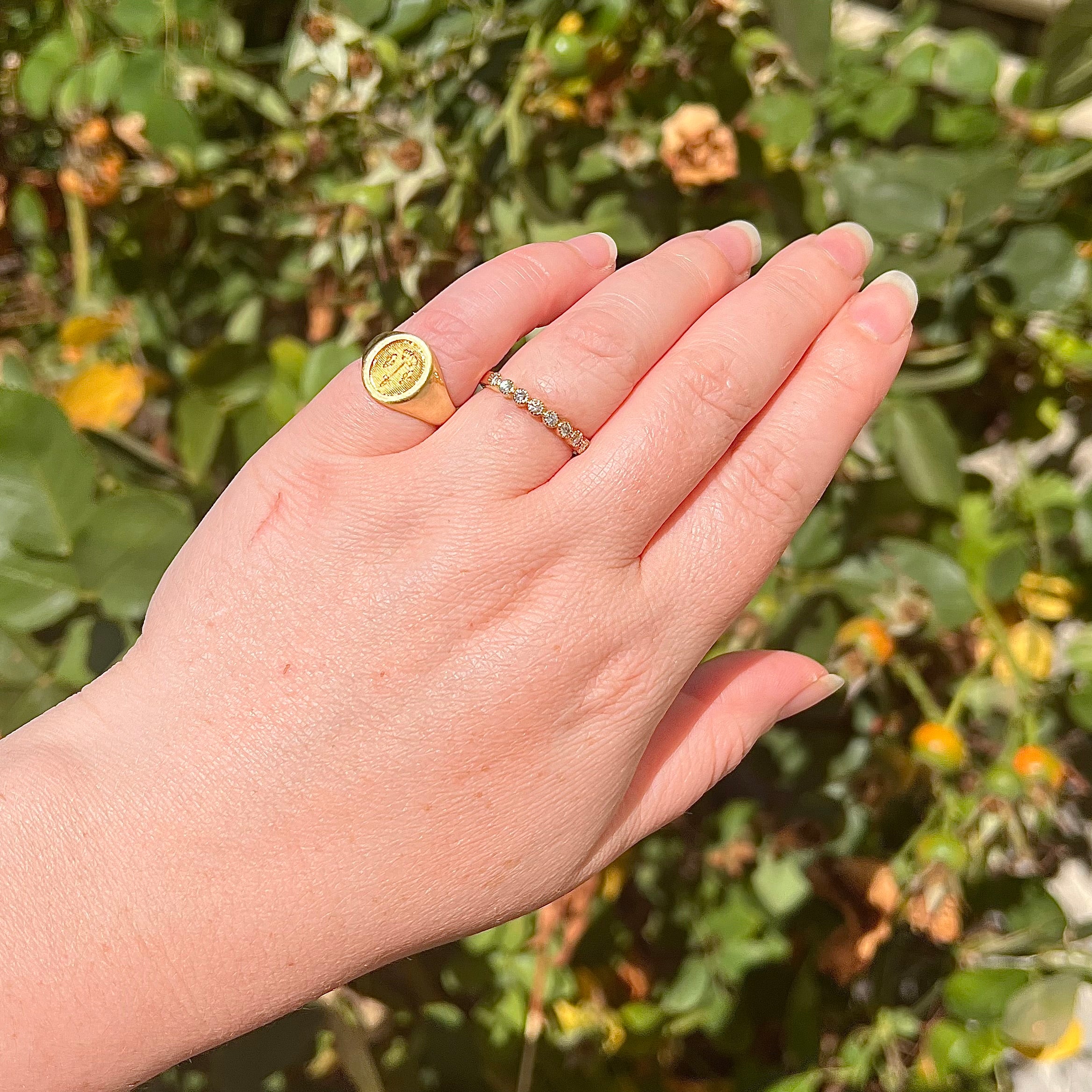 Vintage French Joan of Arc Coat of Arms Hand-Engraved 18k Gold Signet Ring