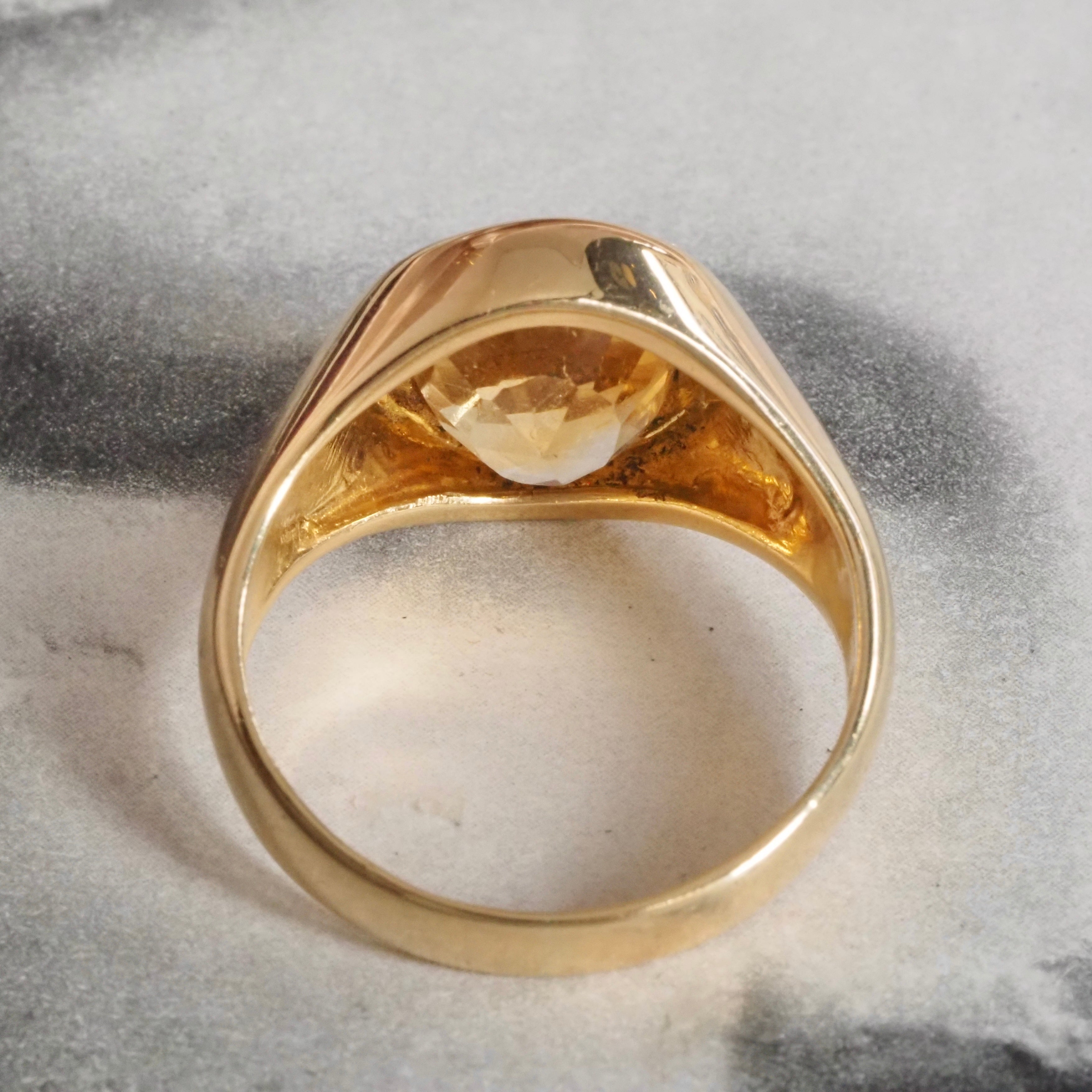 Vintage Citrine 18k Flush Set Signet Ring