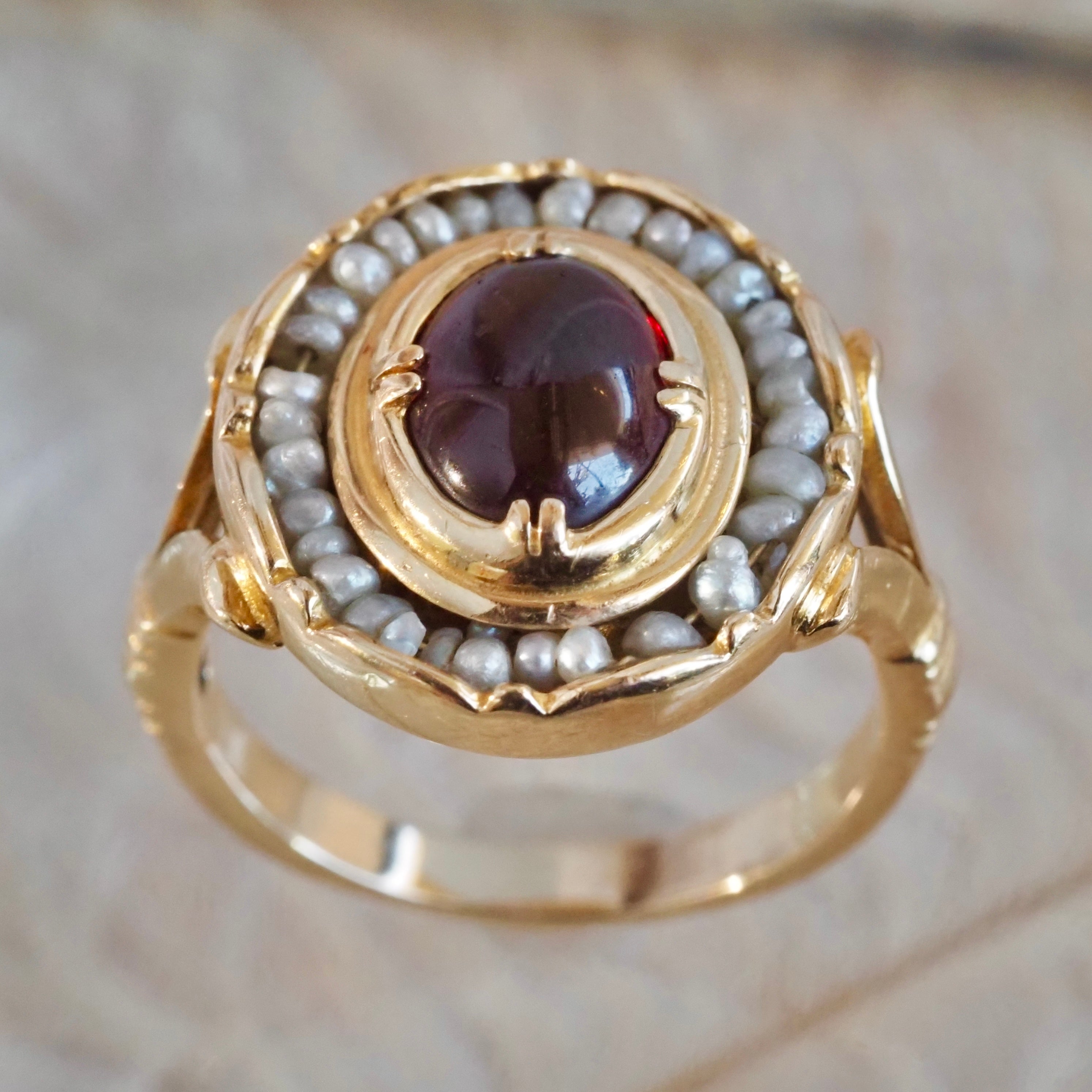 Vintage Metropolitan Museum of Art Reproduction 14k Gold Garnet and Seed Pearl Ring