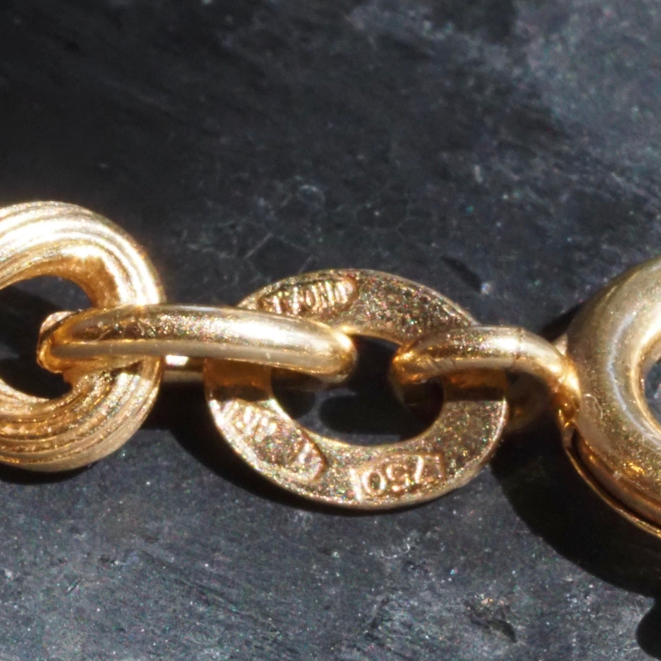 Vintage Italian 18k Gold Fluted Infinity Chain Bracelet