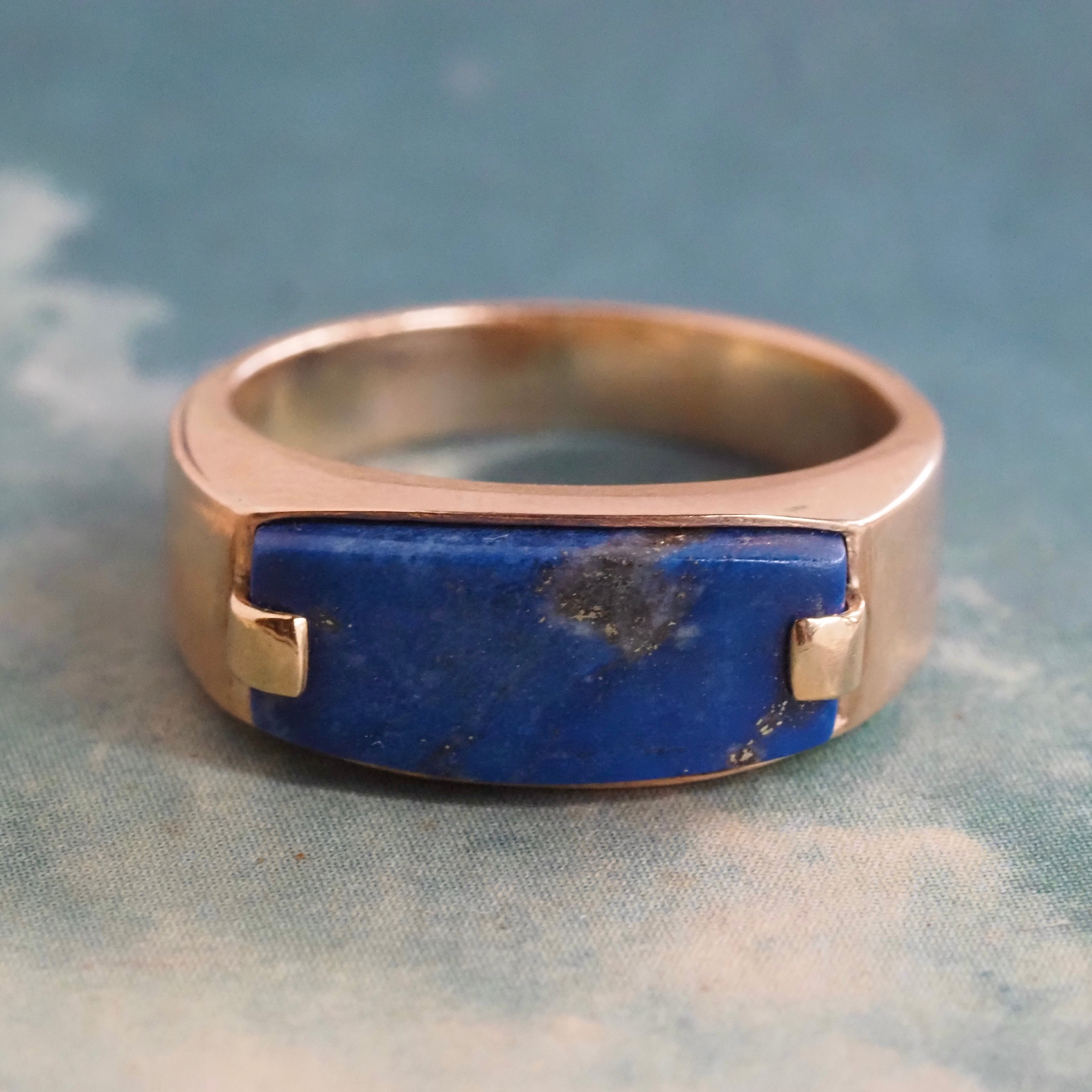 Vintage Lapis Saddle 14k Gold Ring