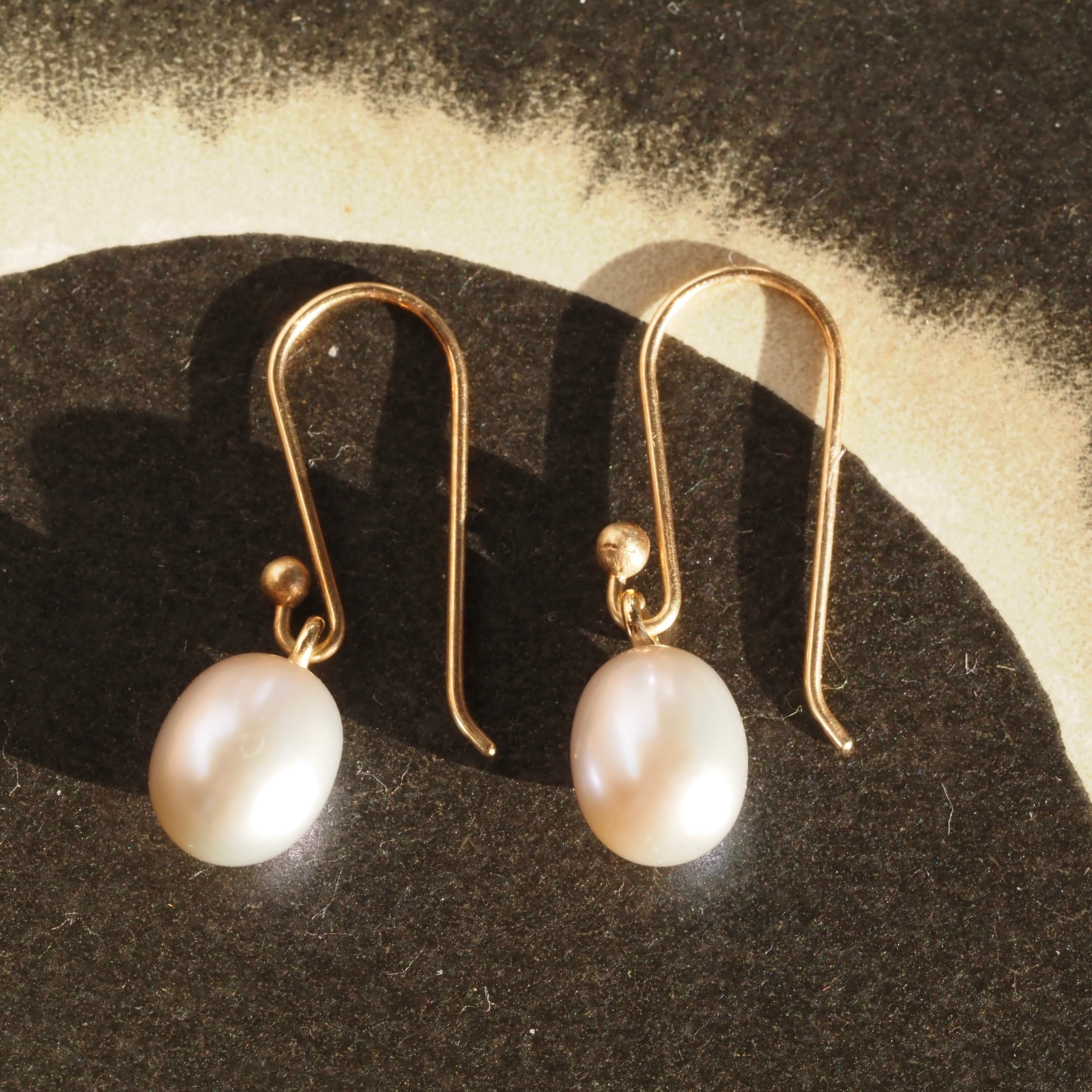 Vintage 14k Gold Pearl Drop Earrings