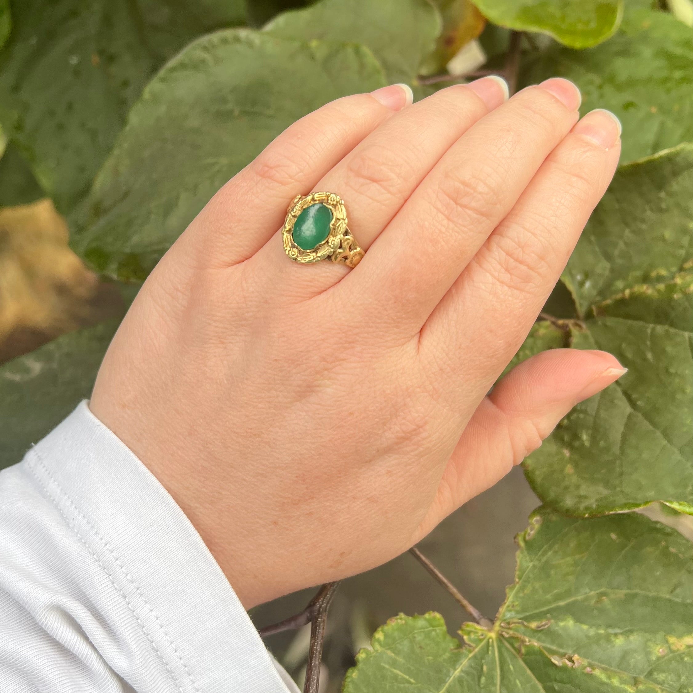 Antique Art Nouveau Chrysoprase 14k Floral Gold Ring
