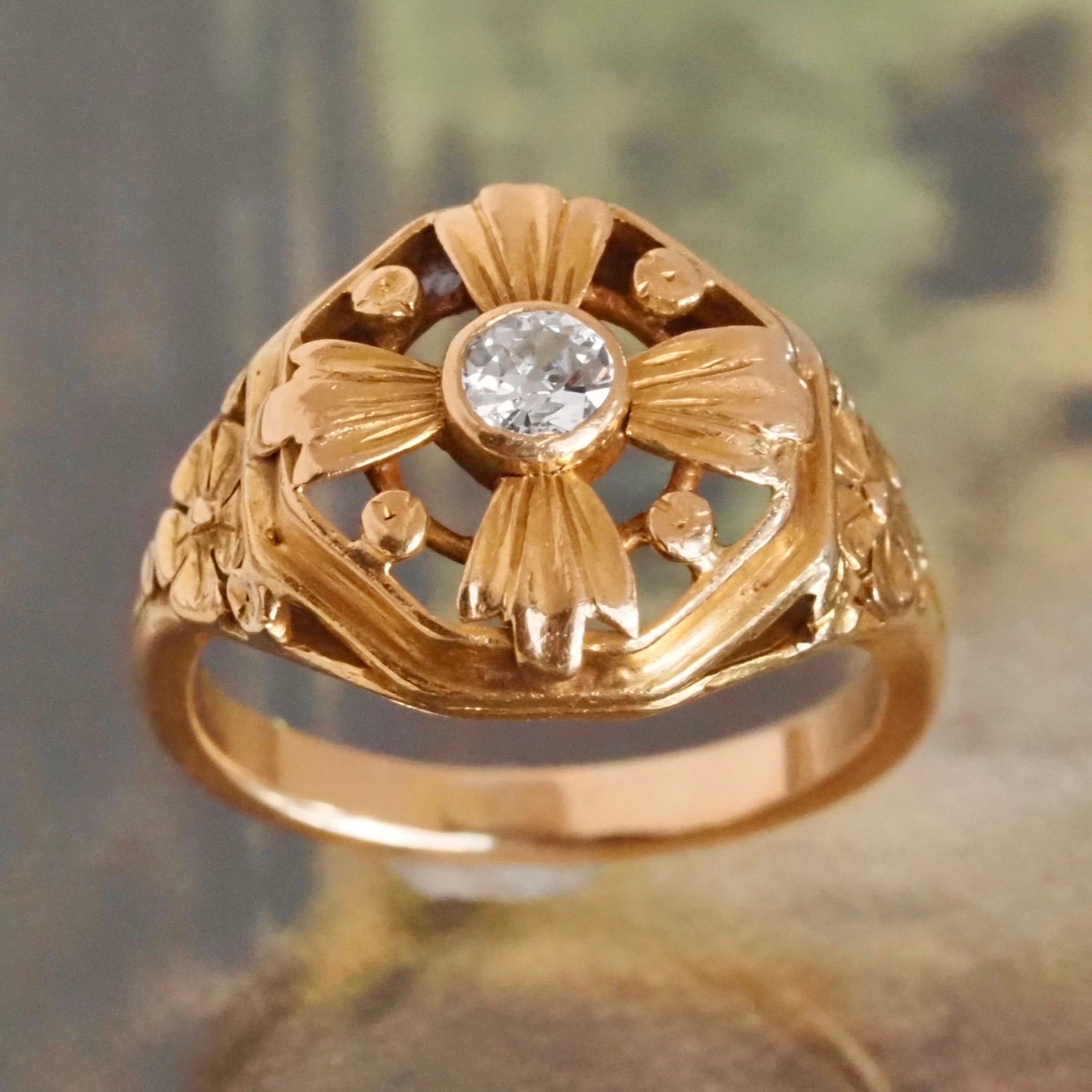 Art Nouveau Old Mine Cut Diamond 18k Gold Floral Ring